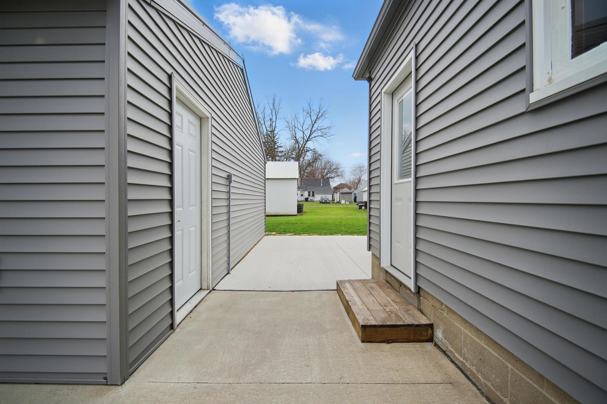 235 3rd Street NE