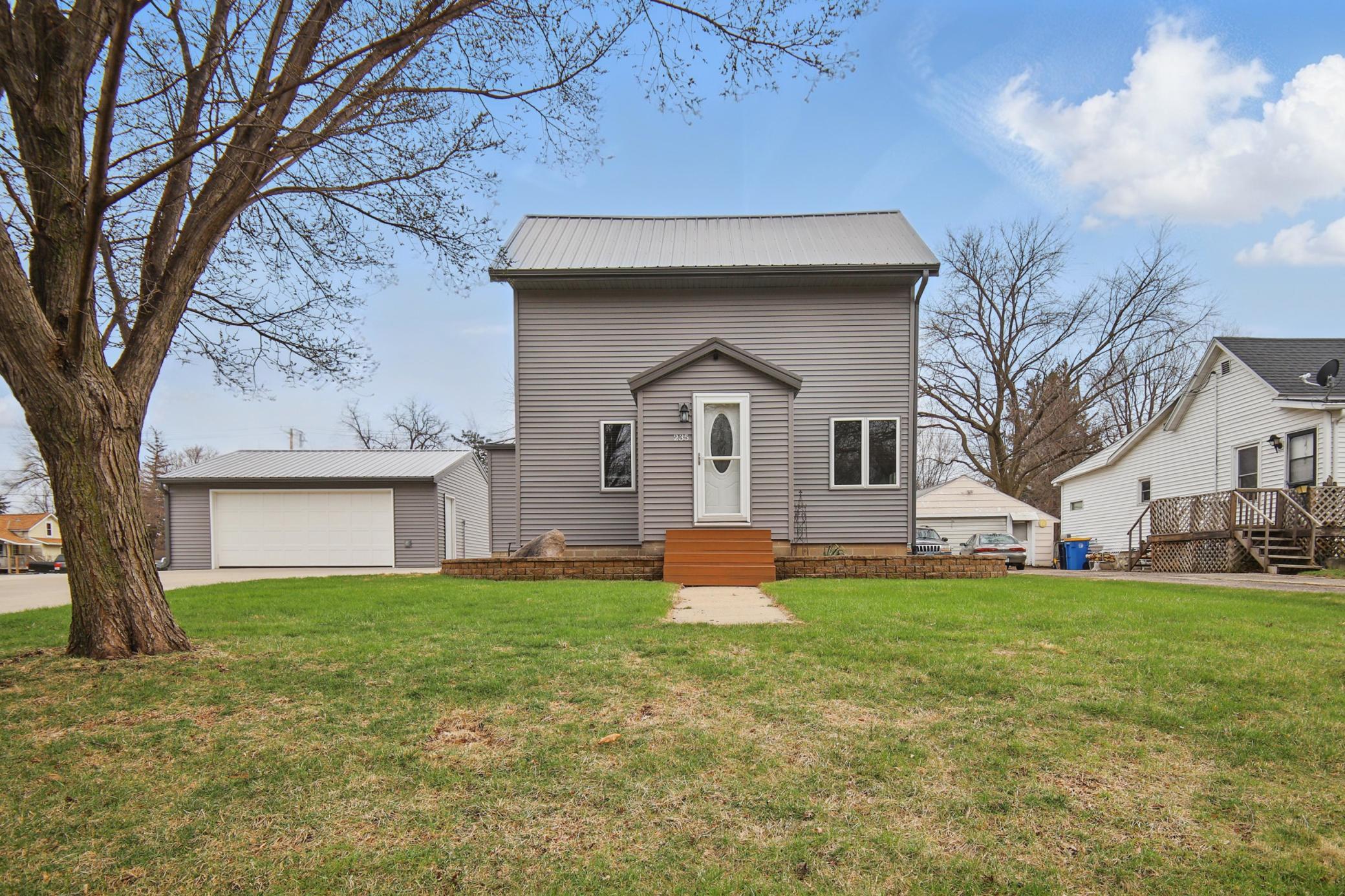 235 3rd Street NE