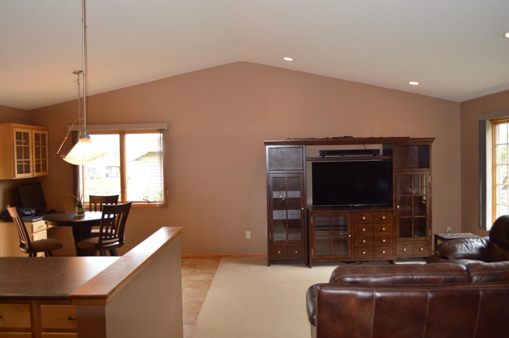 4415 Manorwoods Place NW