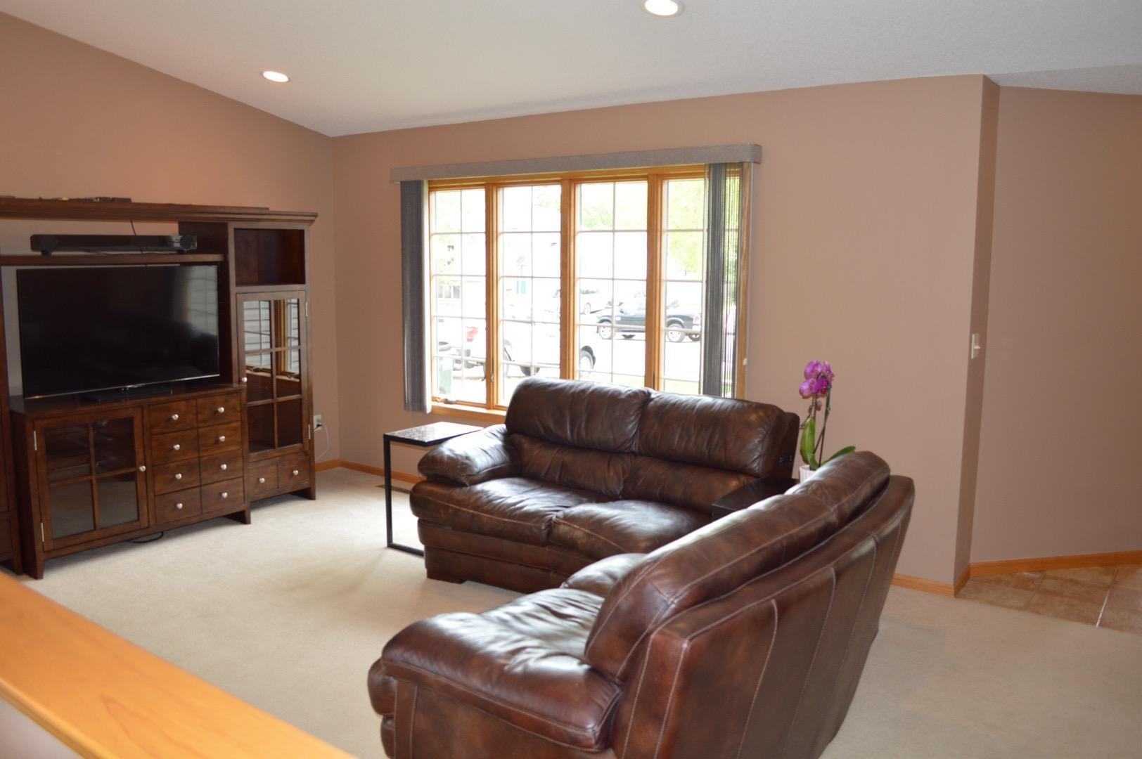 4415 Manorwoods Place NW