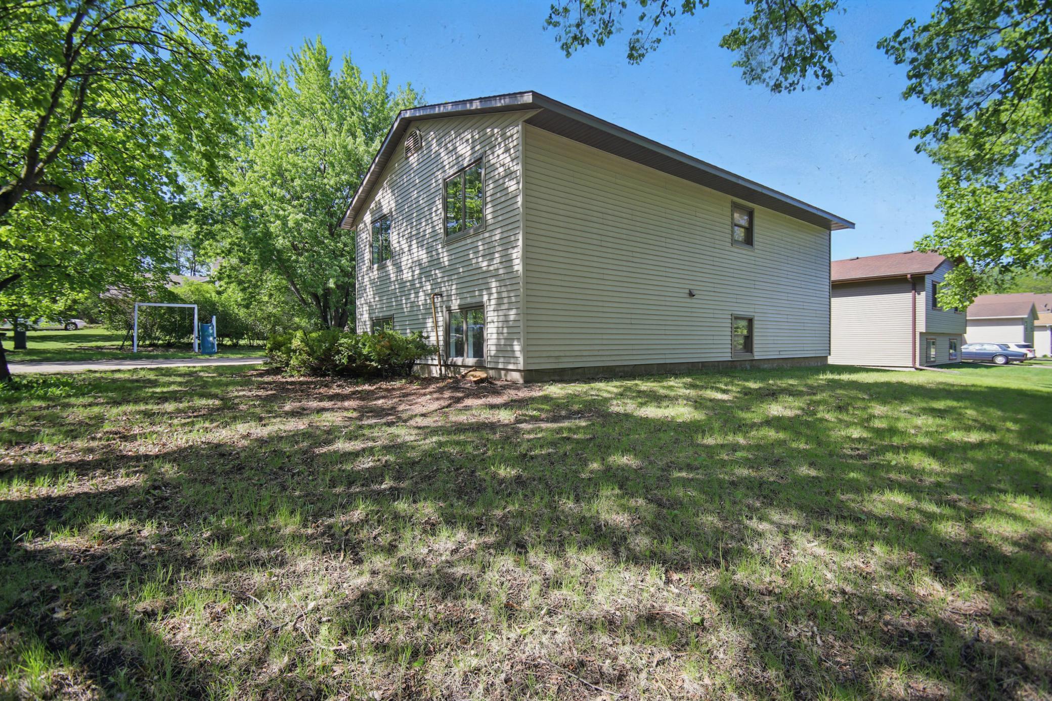 1900 Greenwood Drive