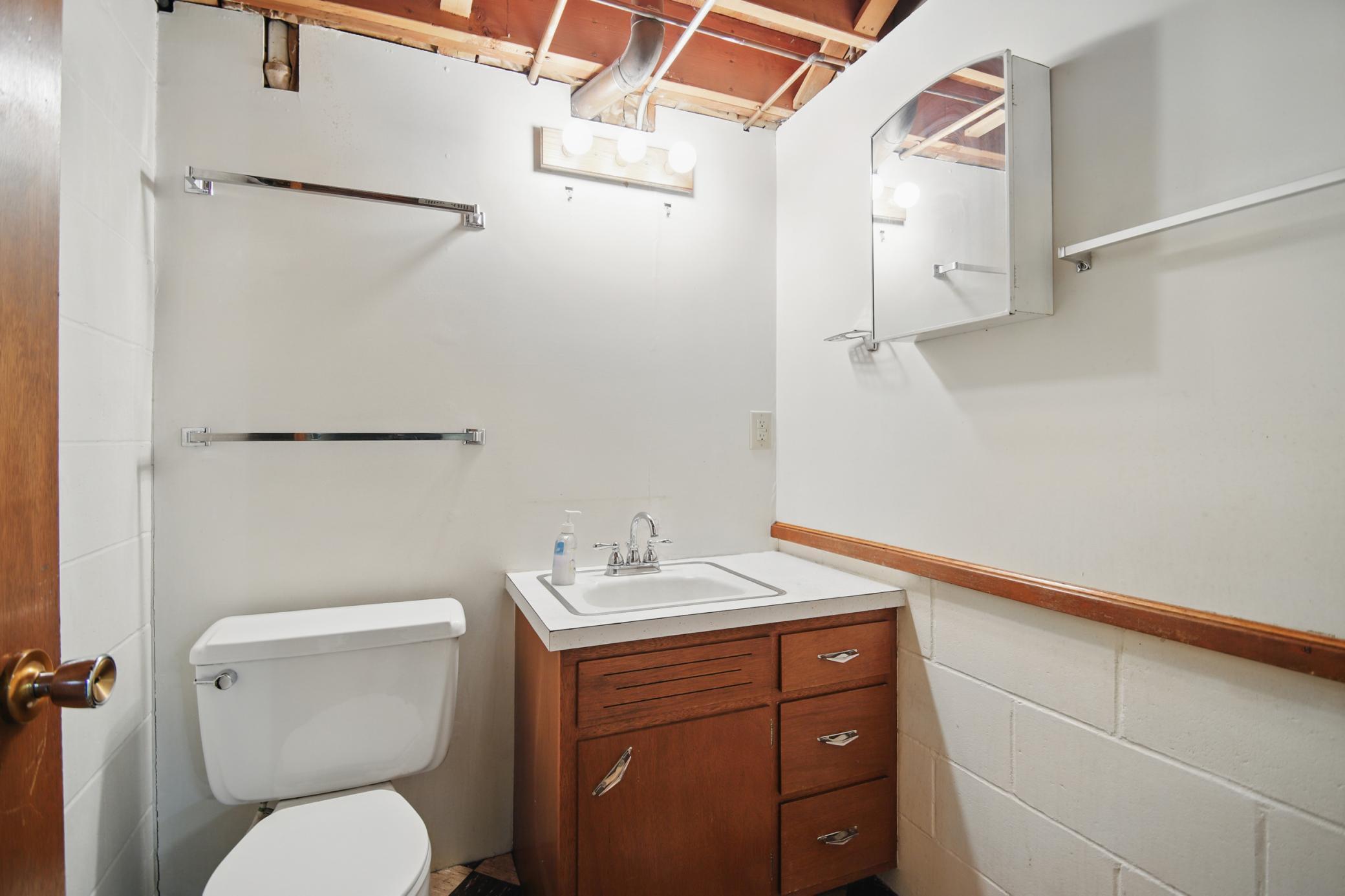 130 17th Street NE