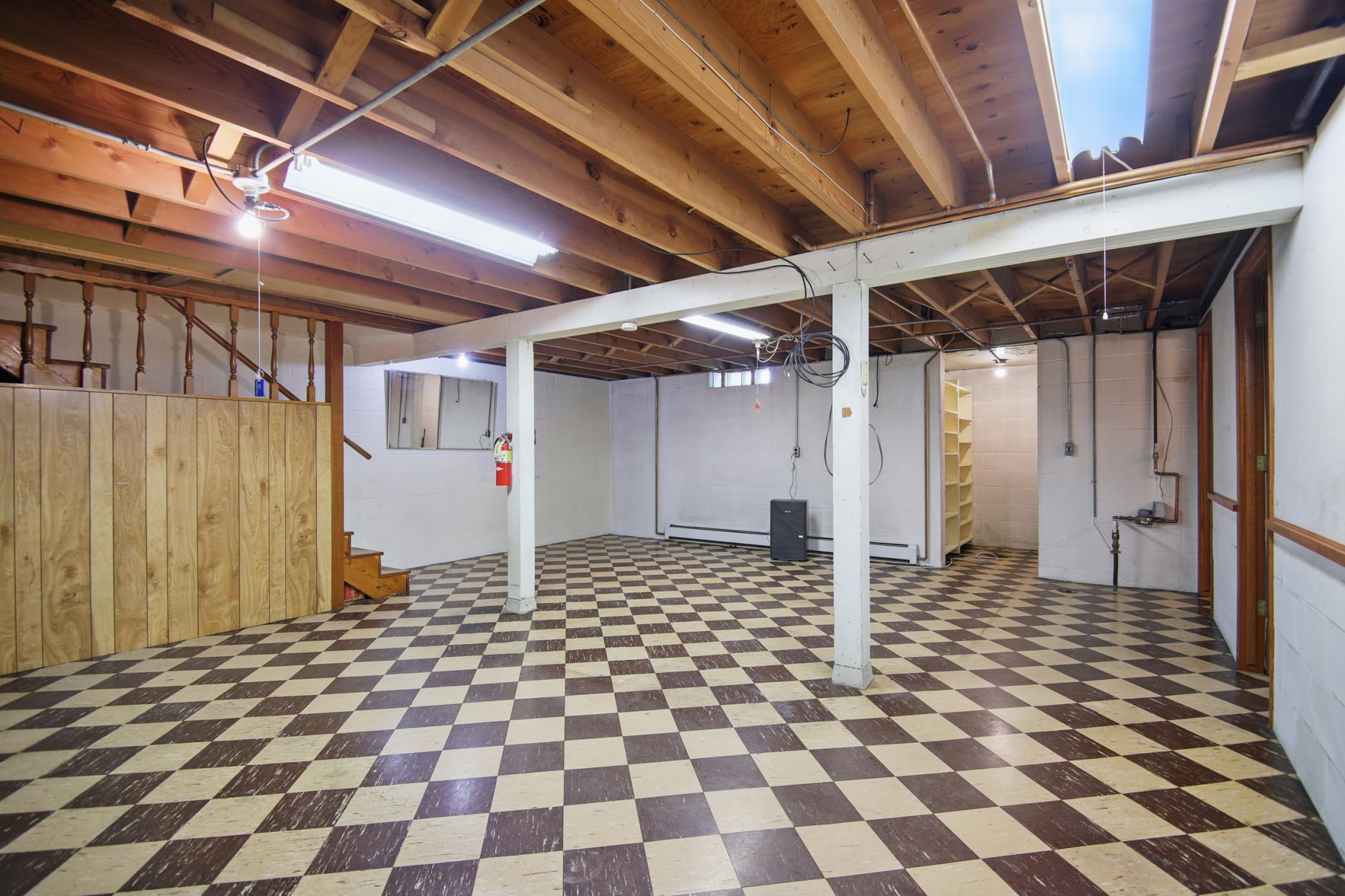 130 17th Street NE