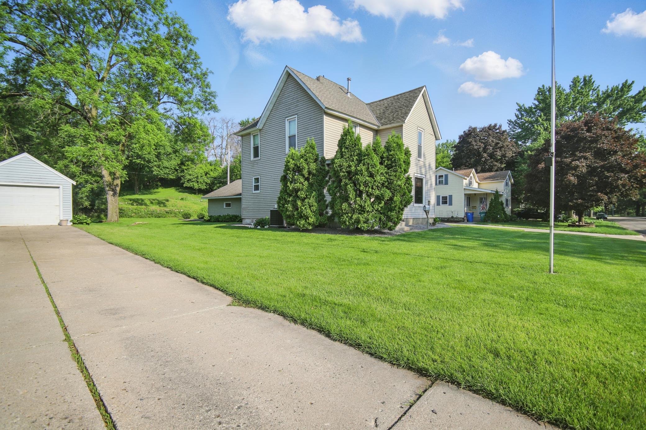 422 Dartt Avenue