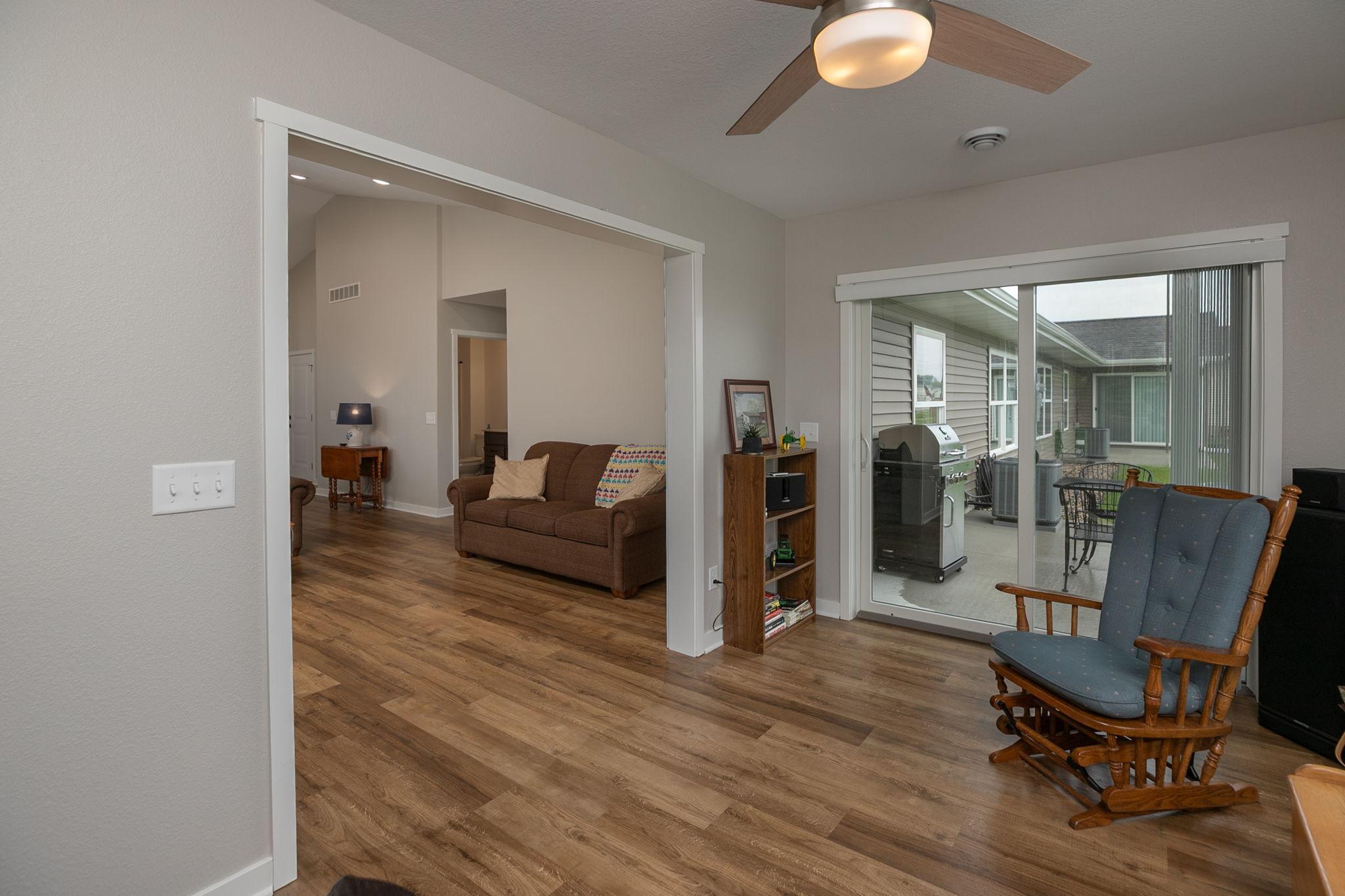 2882 Meadowview Lane NE