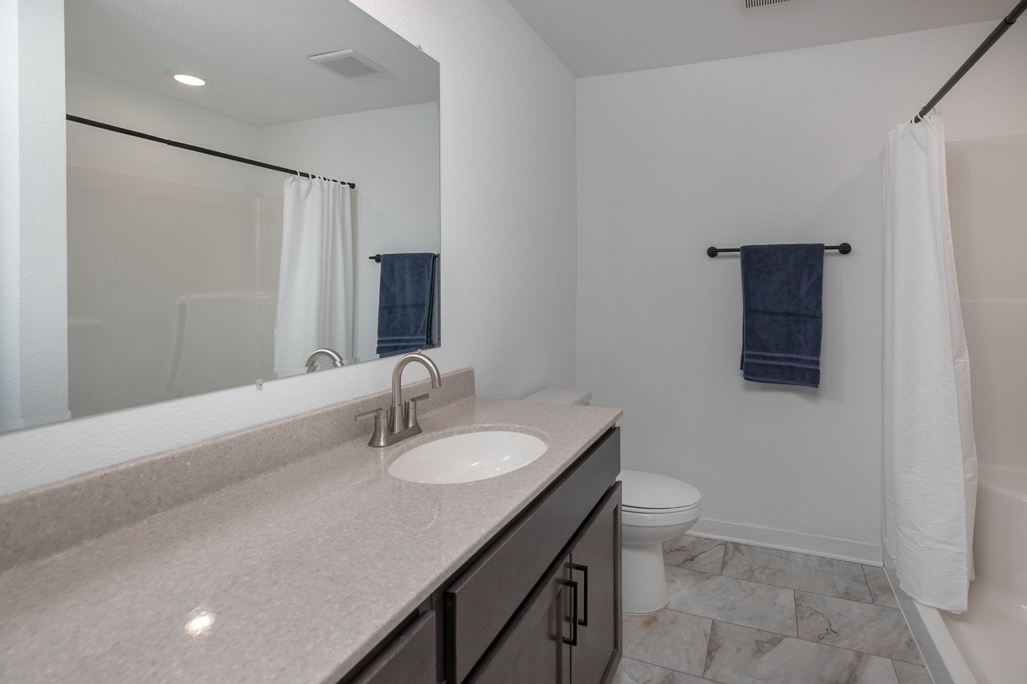 2882 Meadowview Lane NE