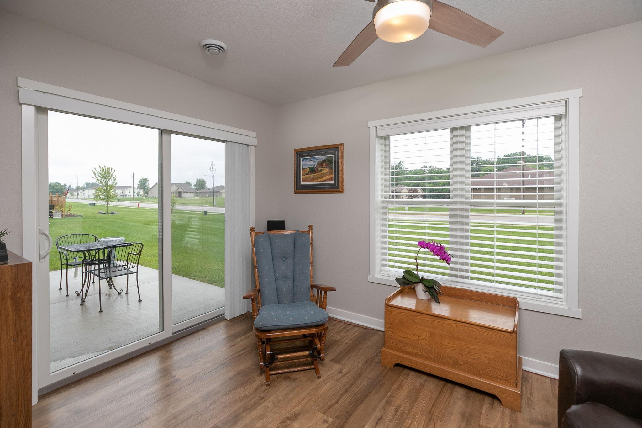 2882 Meadowview Lane NE