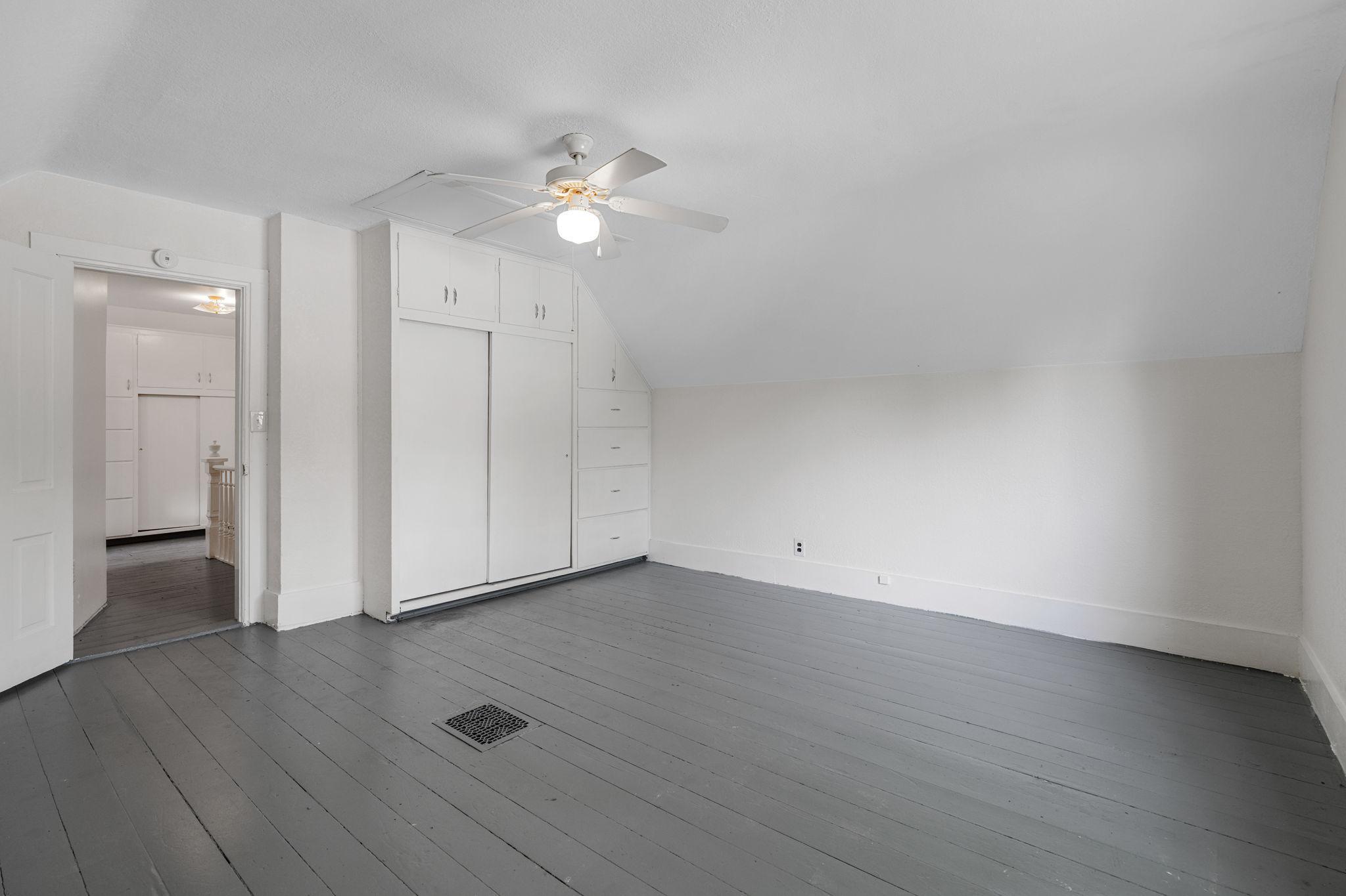 304 3rd Street N