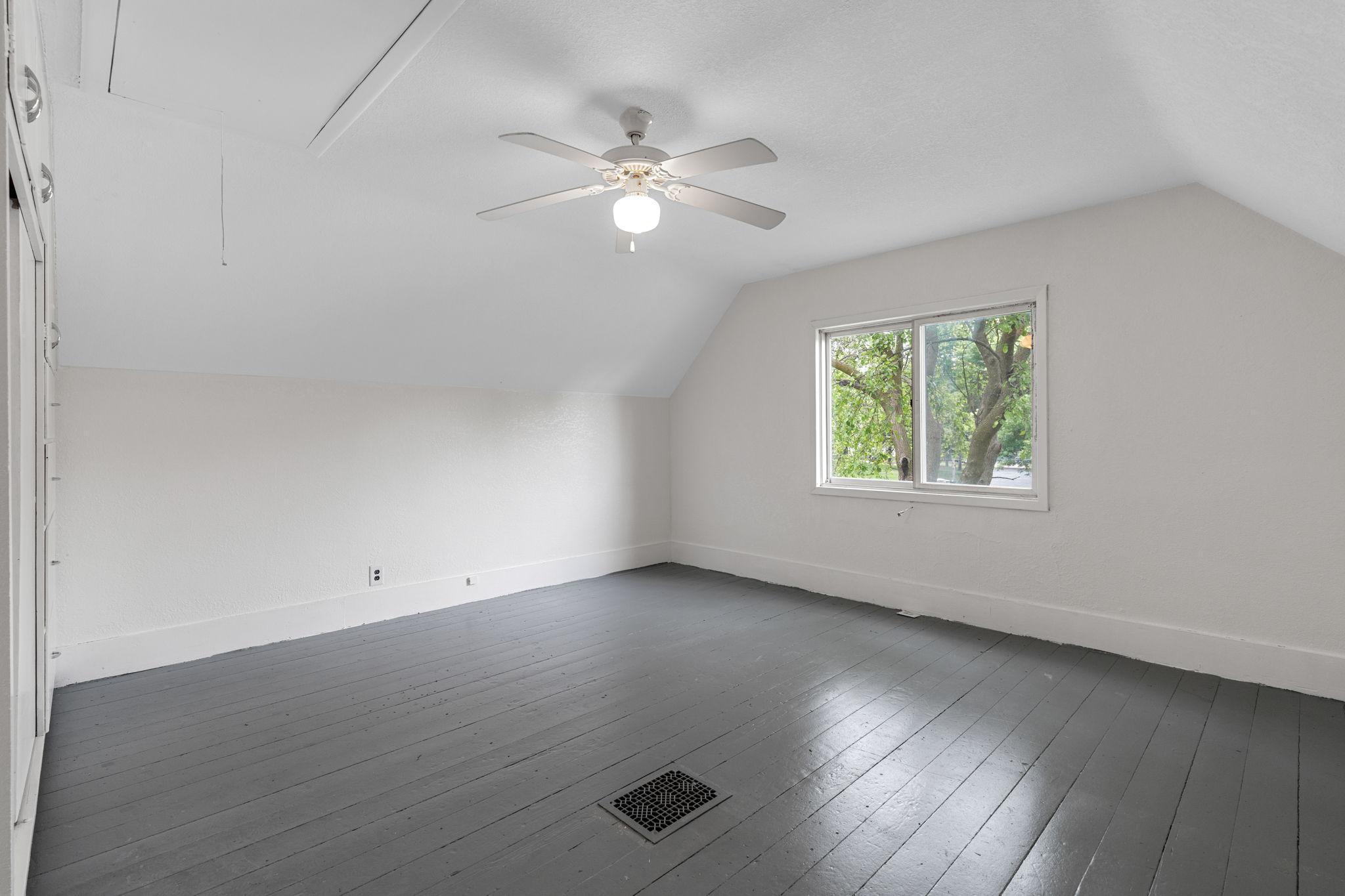 304 3rd Street N