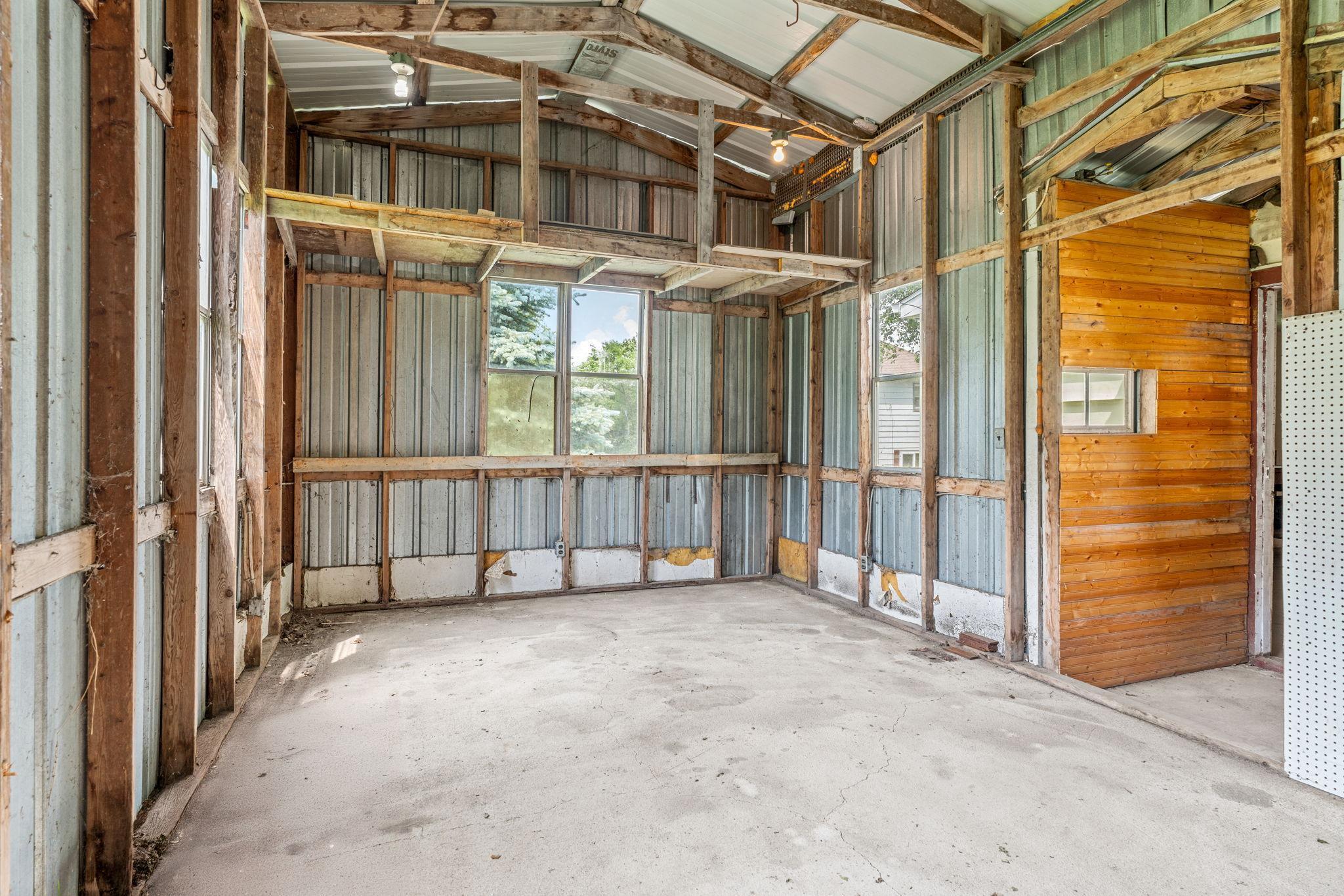 304 3rd Street N