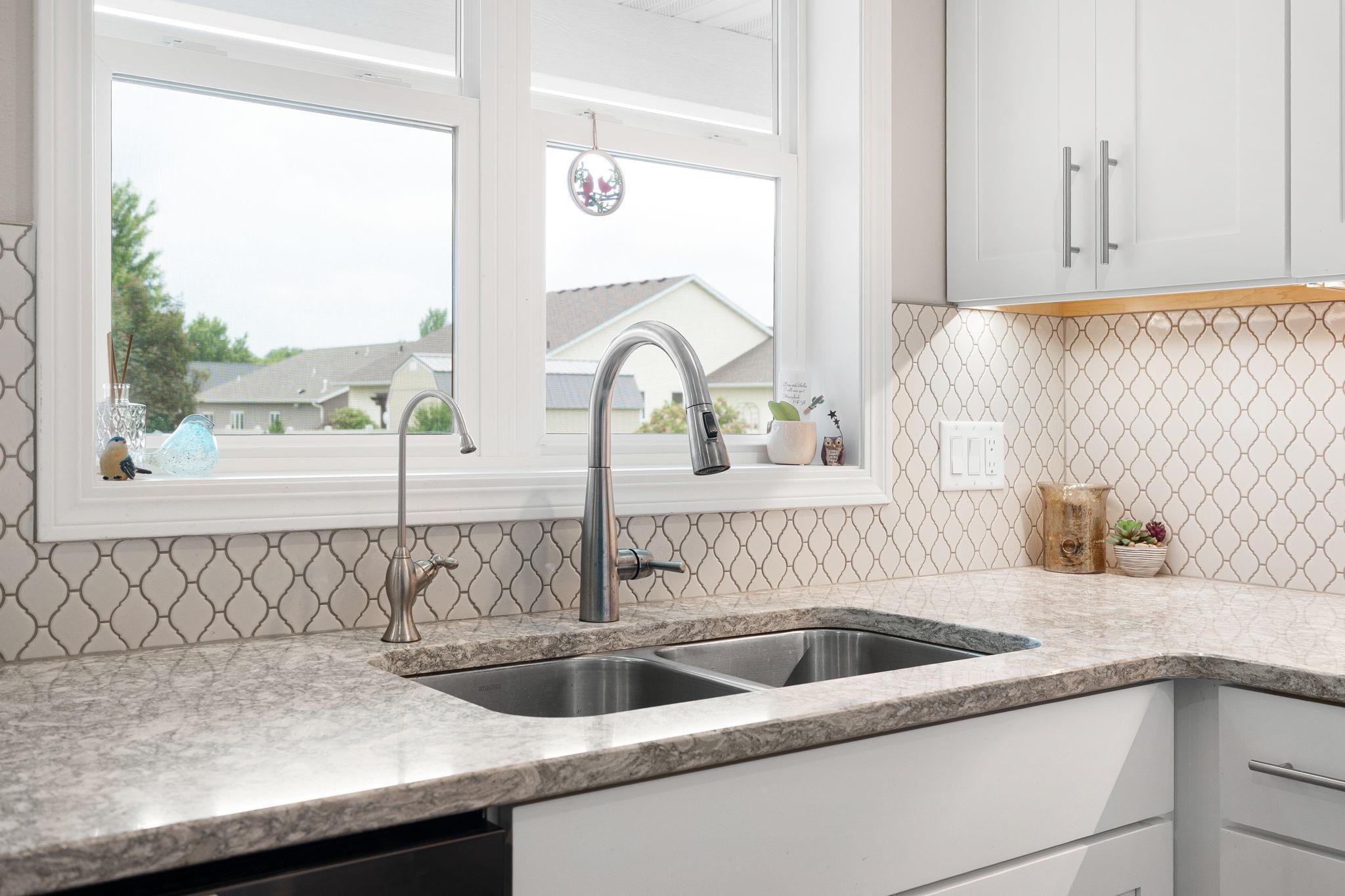 1425 Water Tower Place