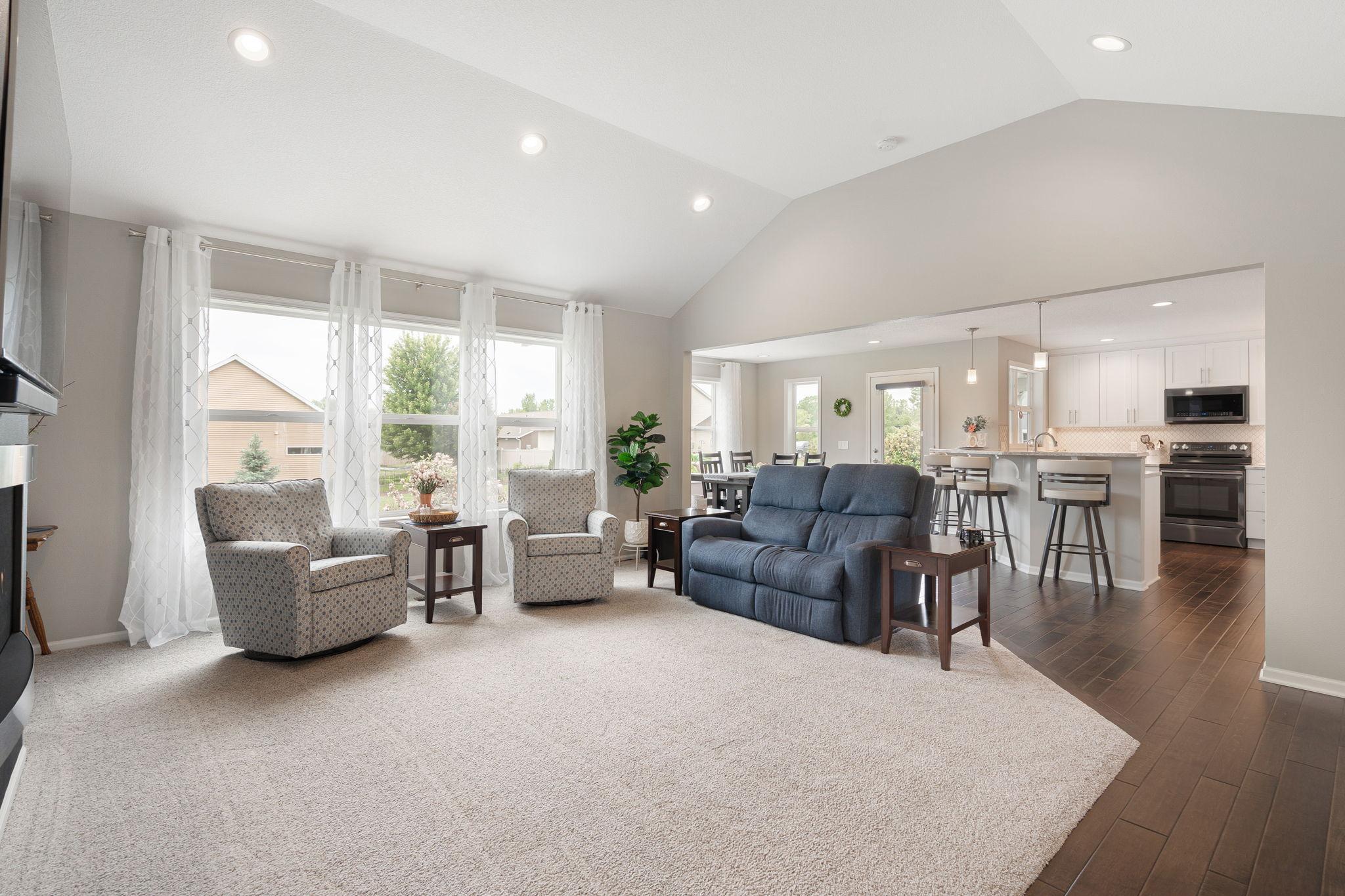 1425 Water Tower Place