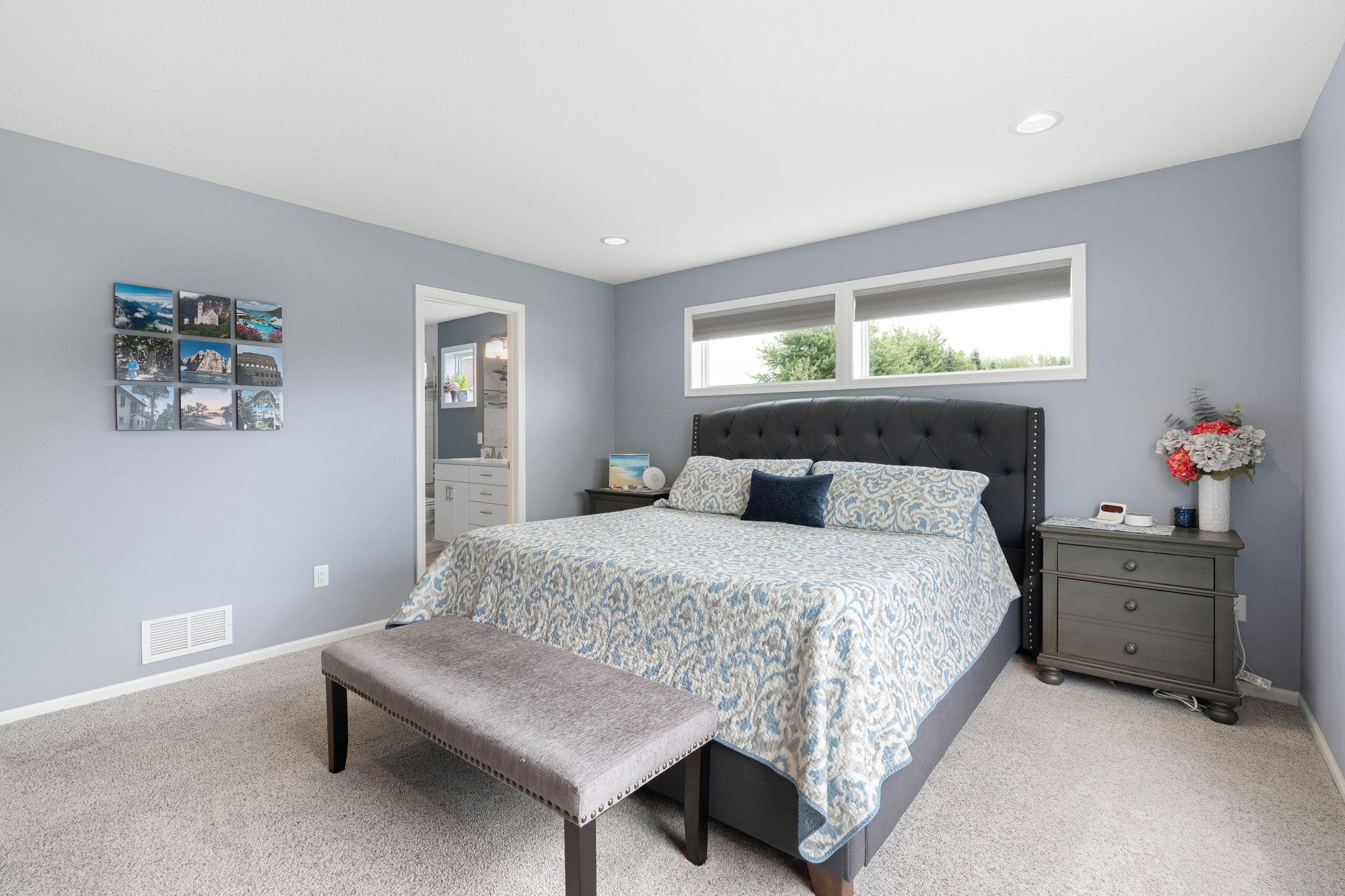 1425 Water Tower Place