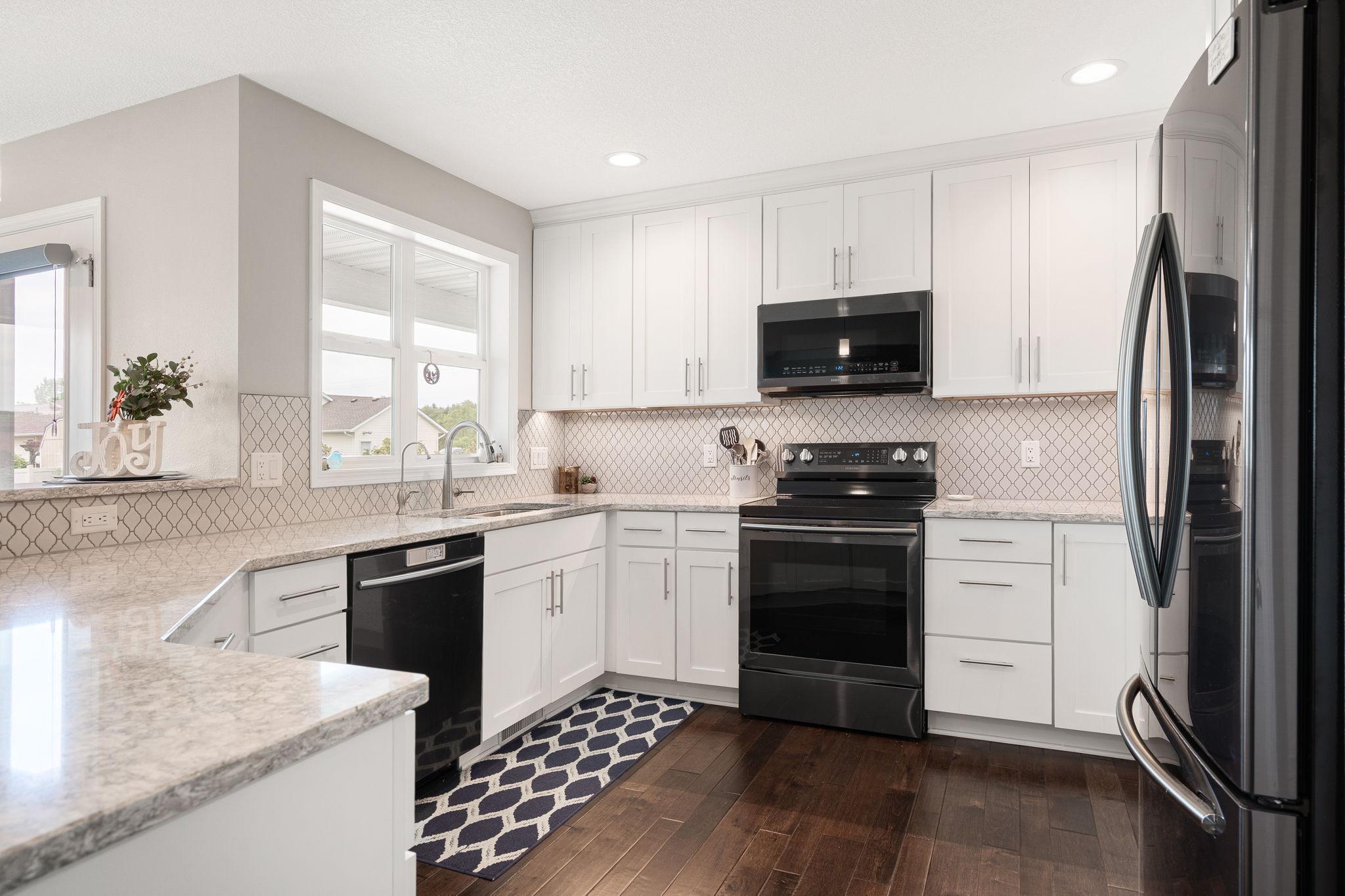 1425 Water Tower Place