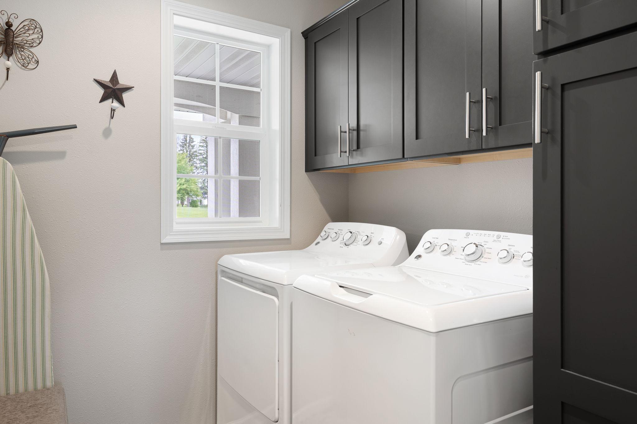 1425 Water Tower Place