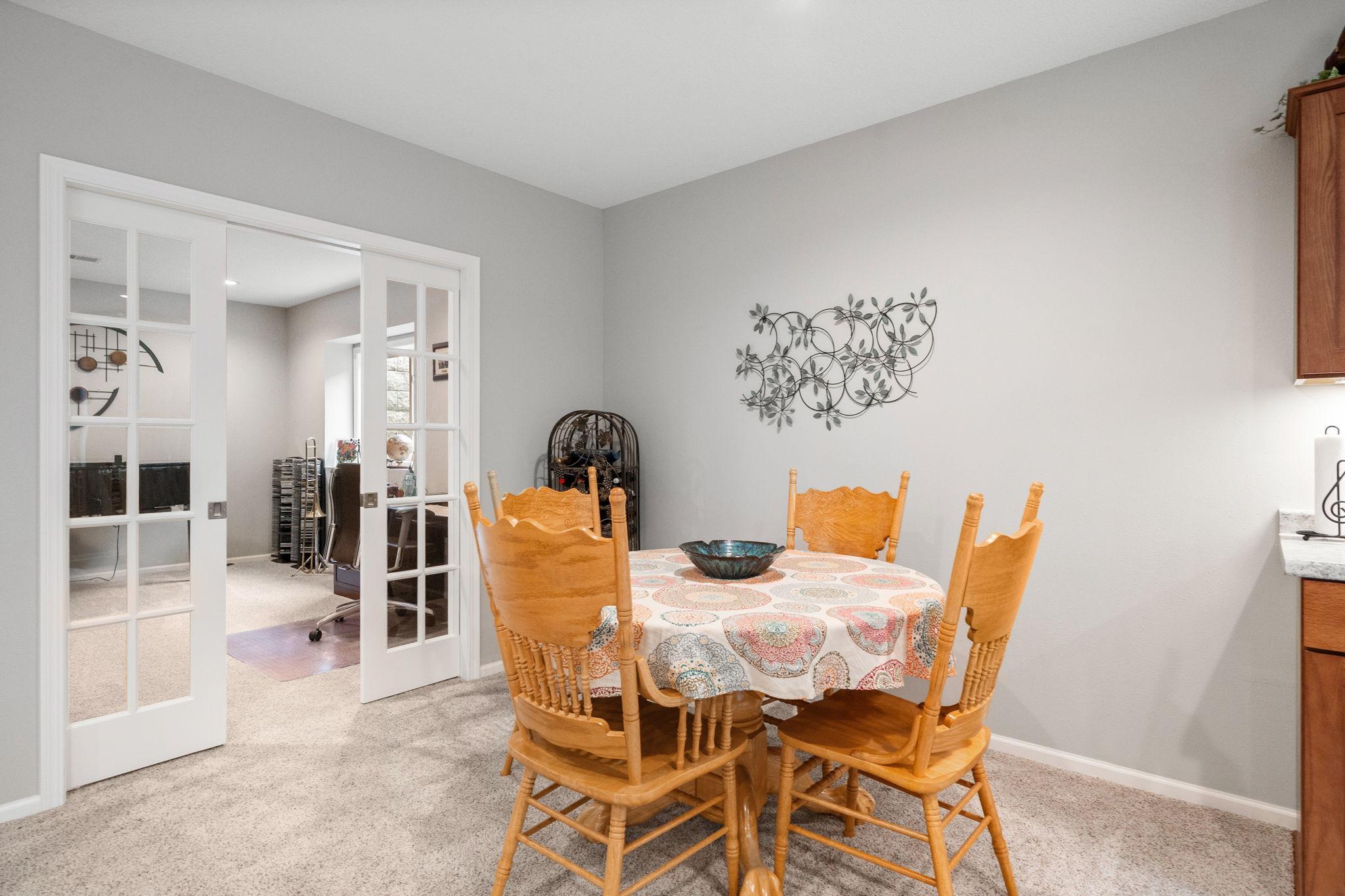 1425 Water Tower Place