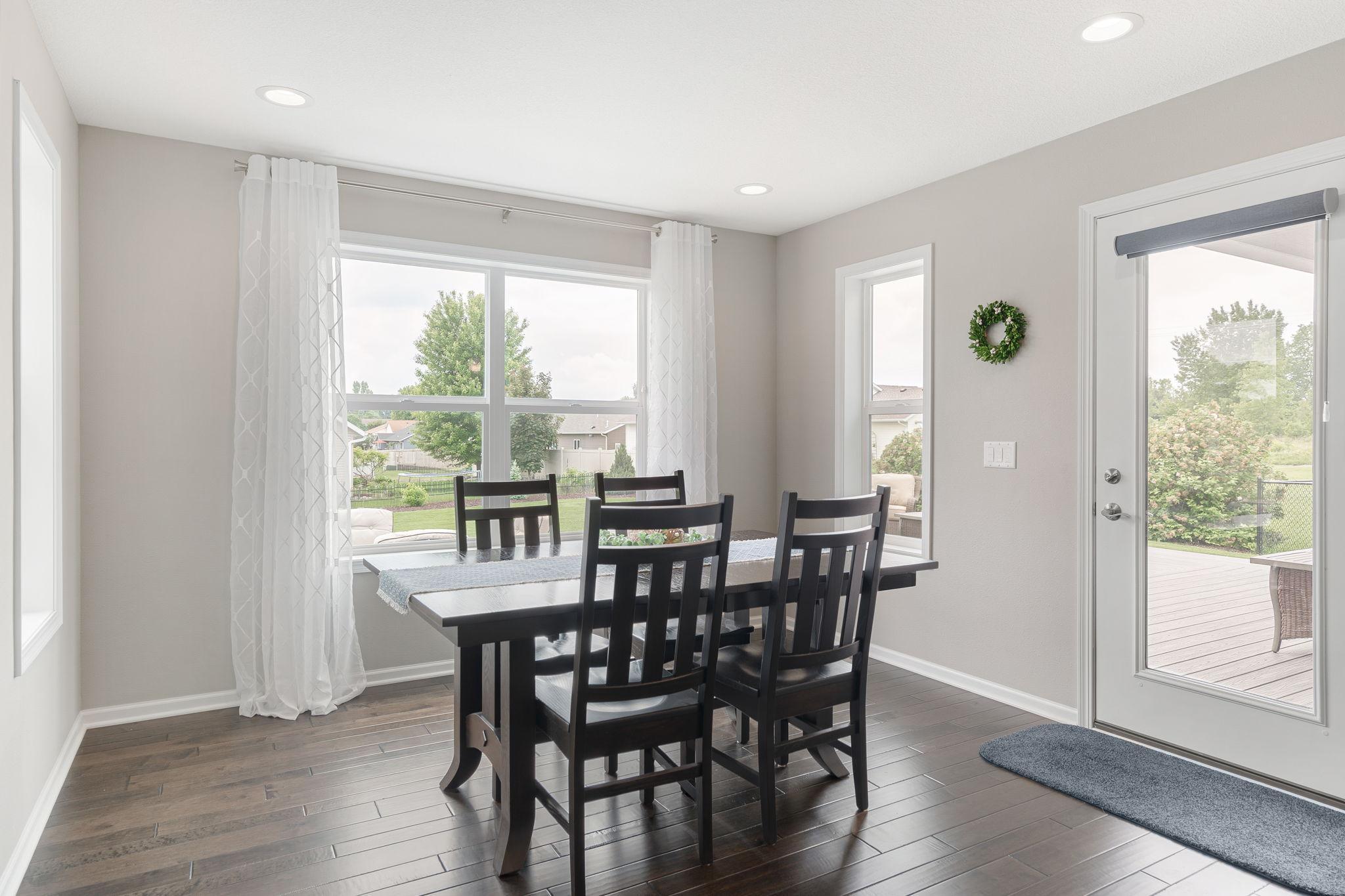 1425 Water Tower Place