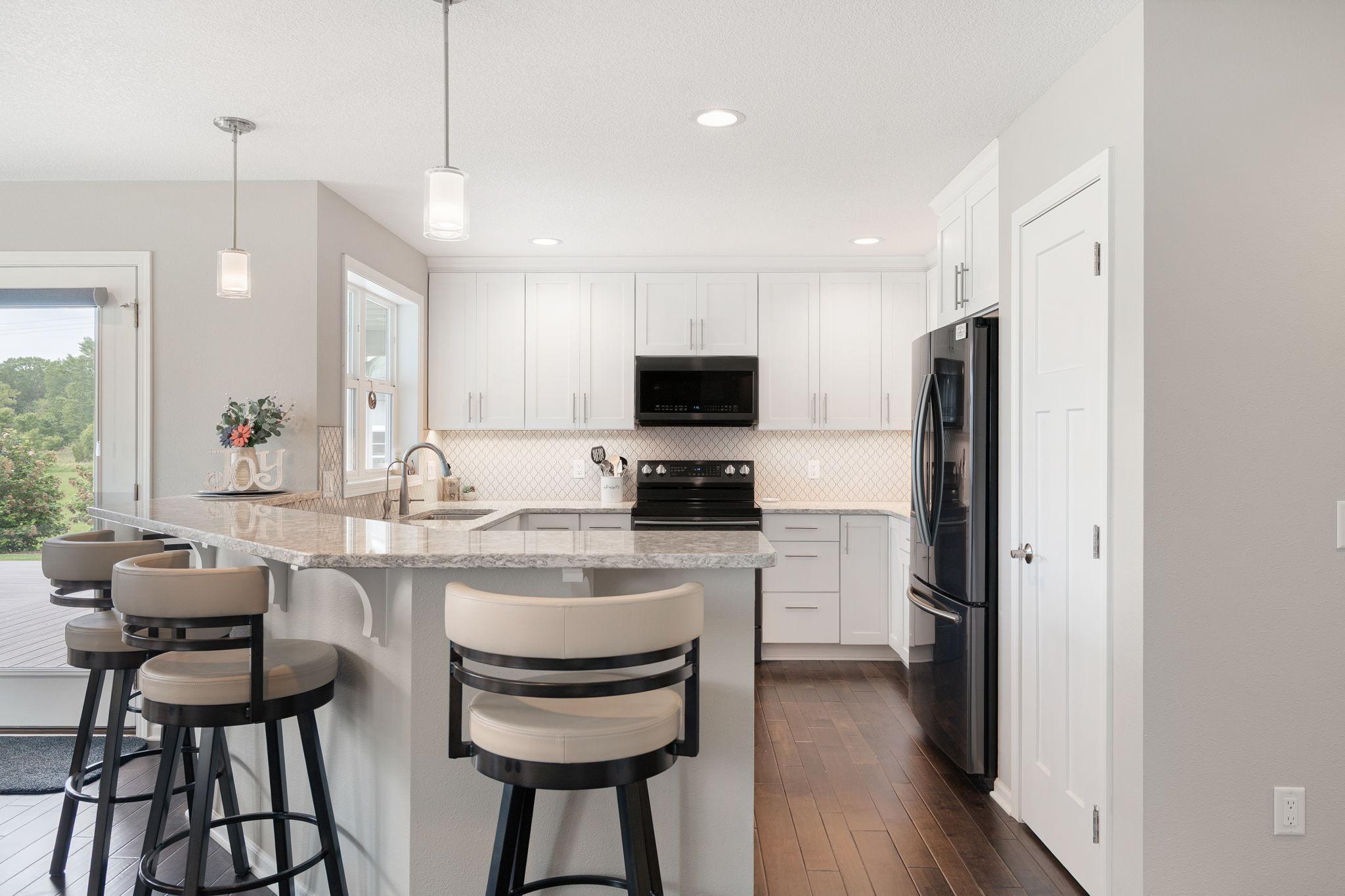 1425 Water Tower Place