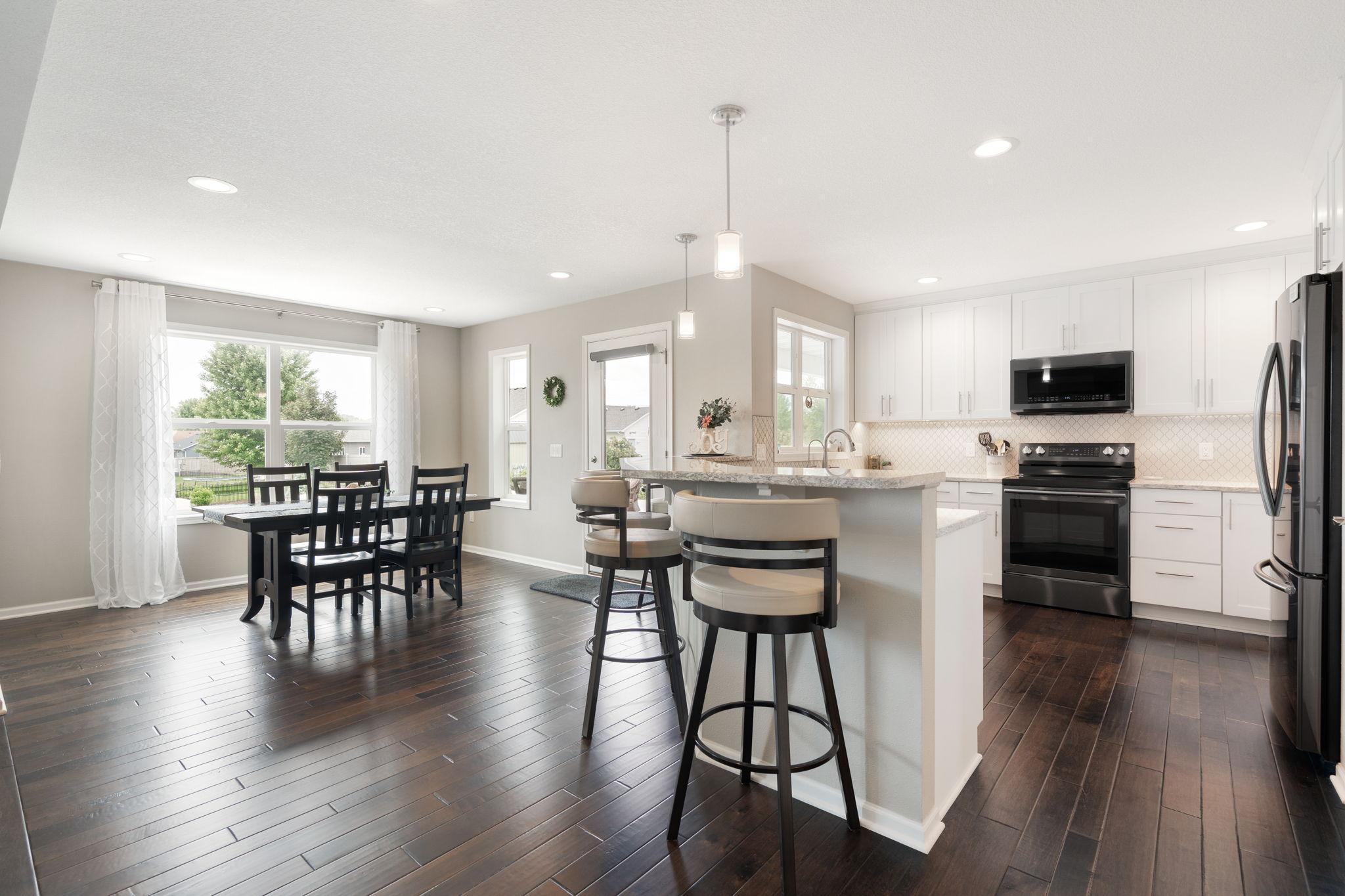 1425 Water Tower Place