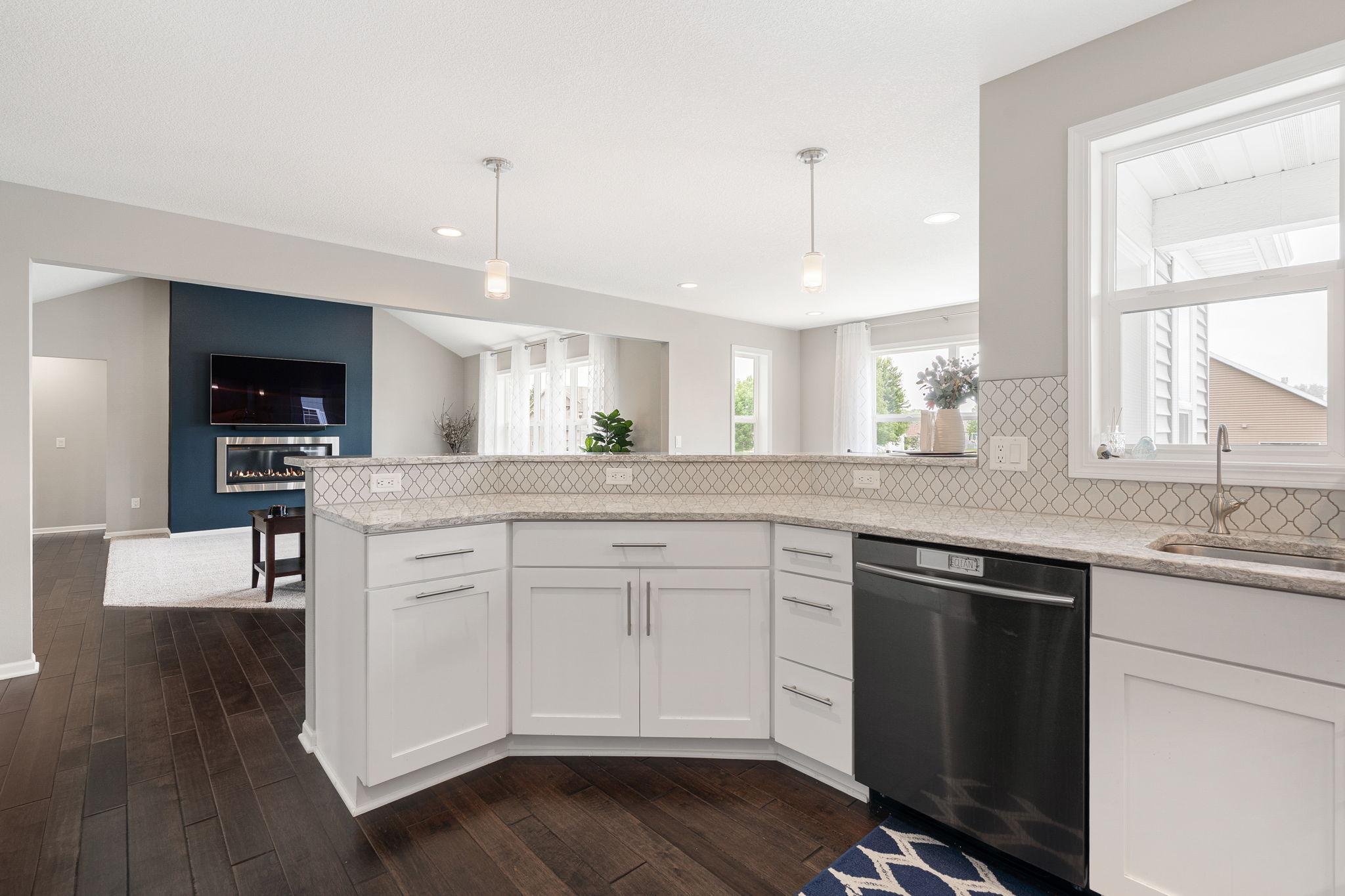 1425 Water Tower Place