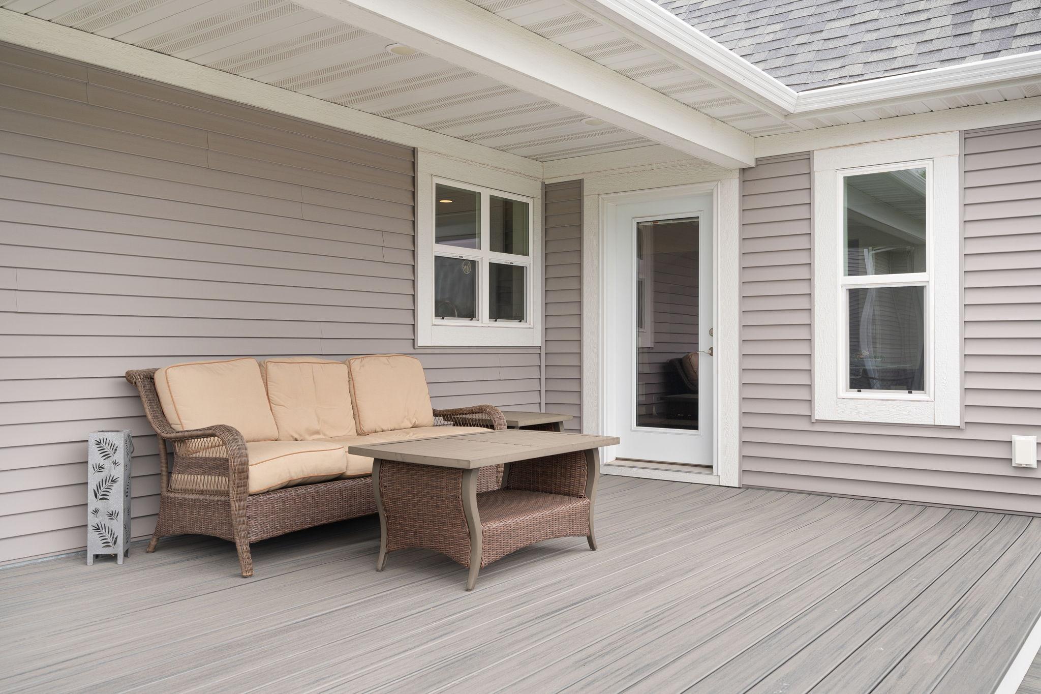 1425 Water Tower Place