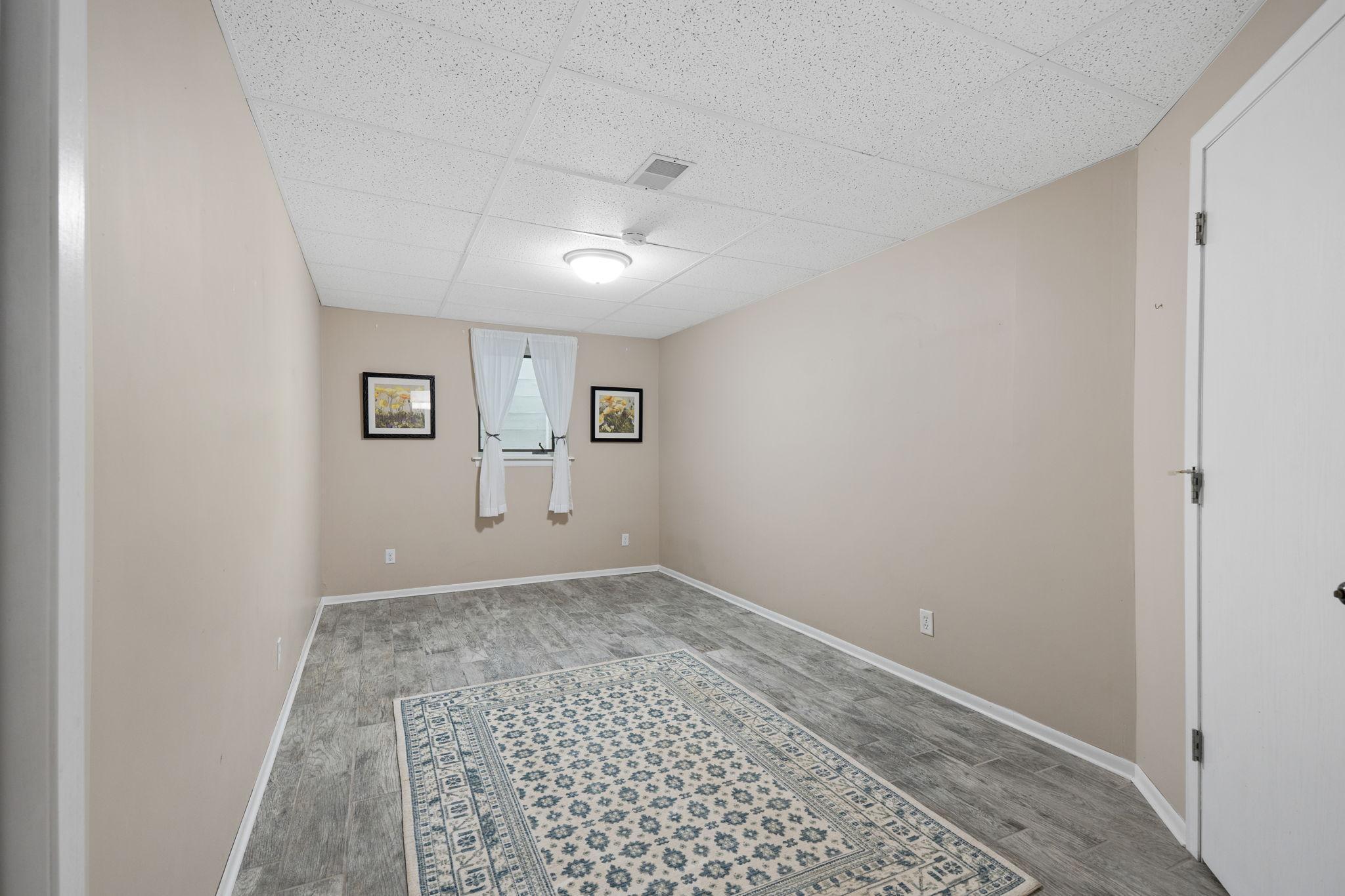 1102 Heywood Road