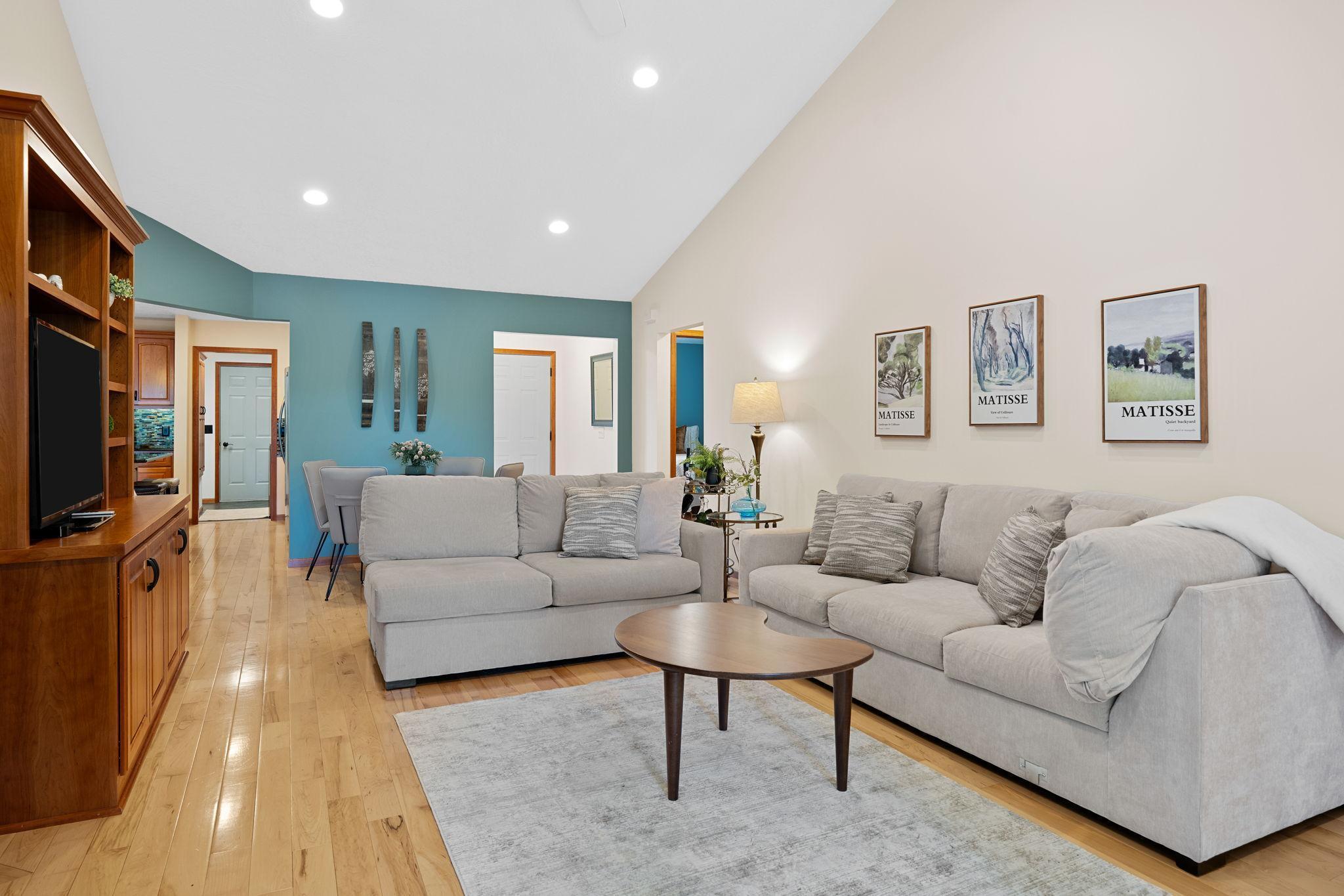 1102 Heywood Road