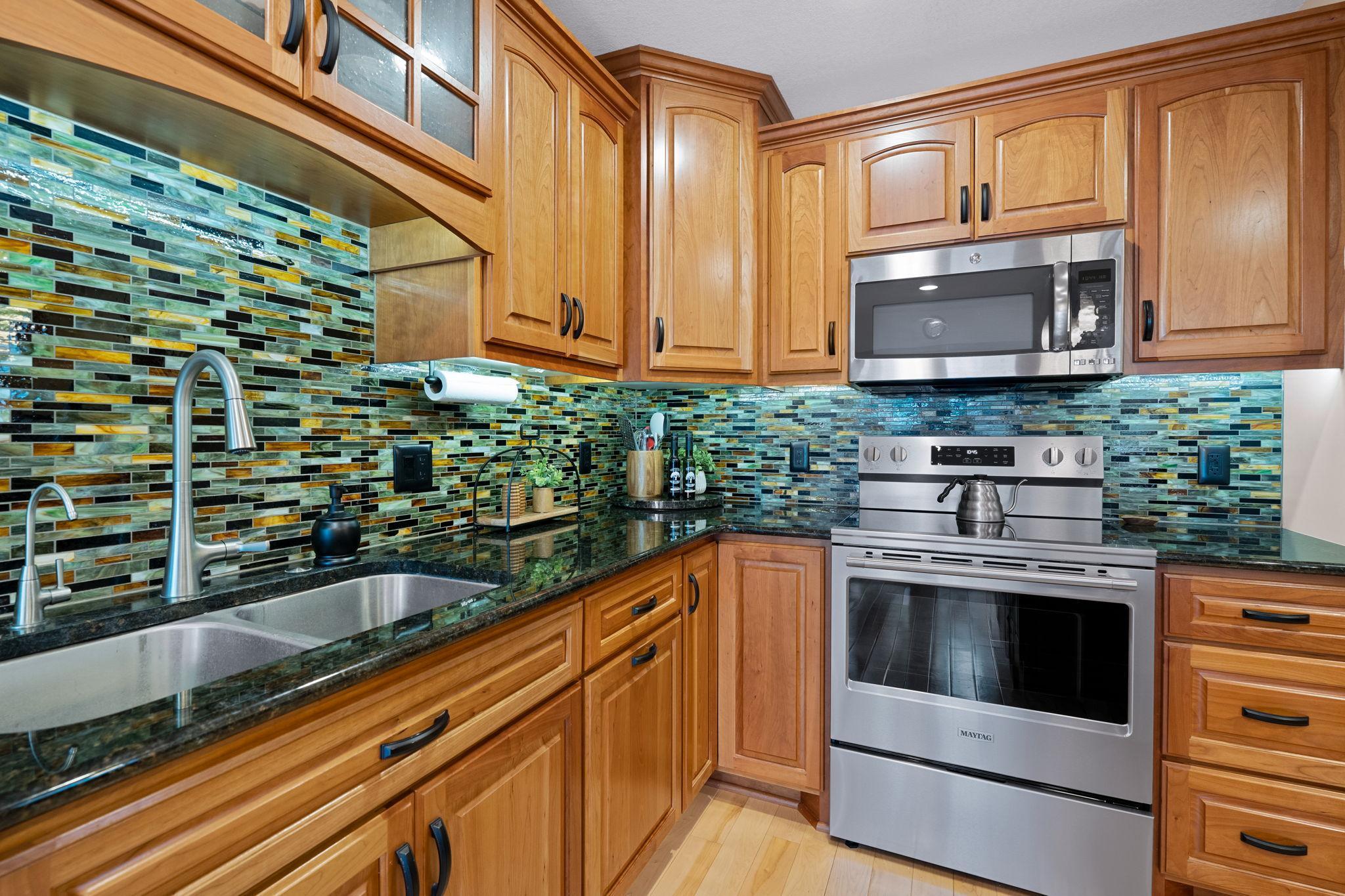 1102 Heywood Road