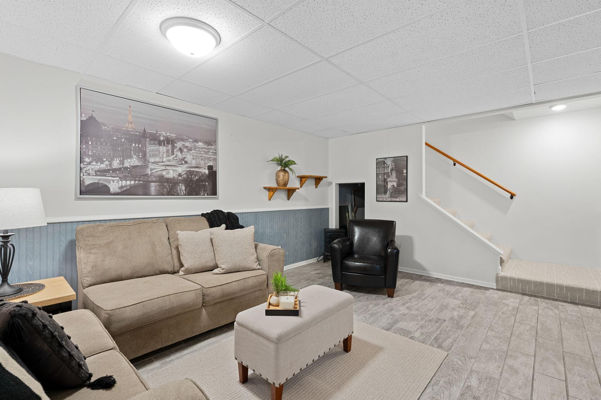 1102 Heywood Road