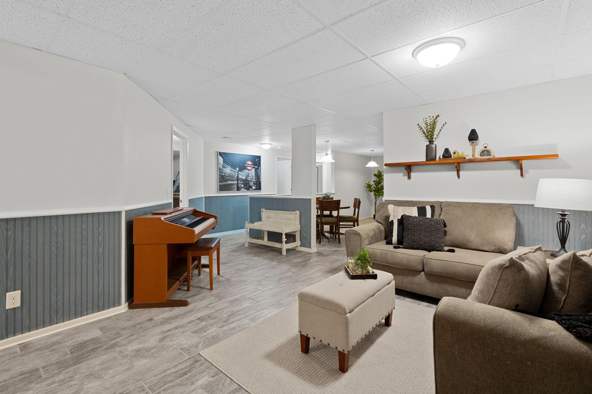 1102 Heywood Road