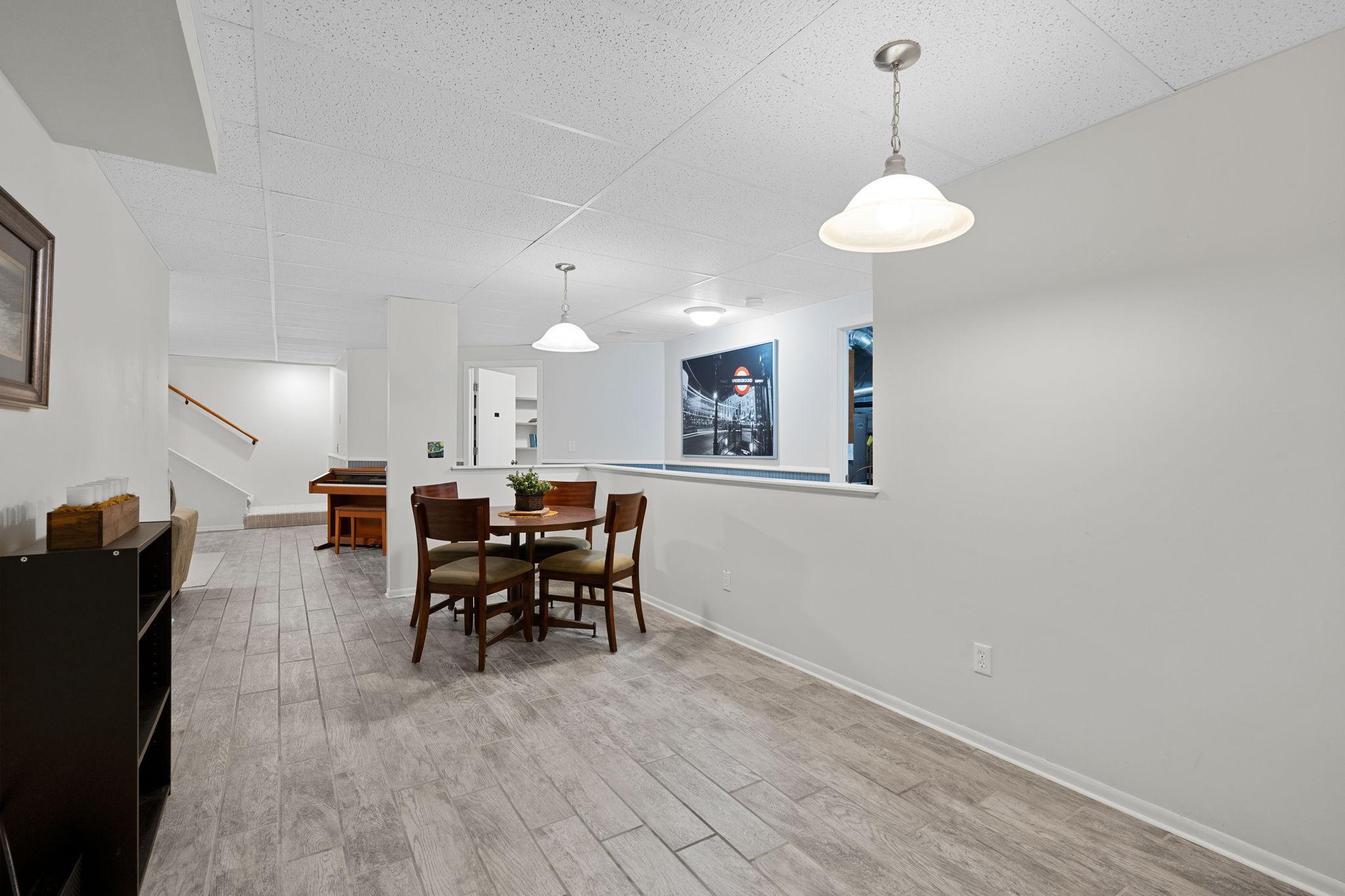 1102 Heywood Road