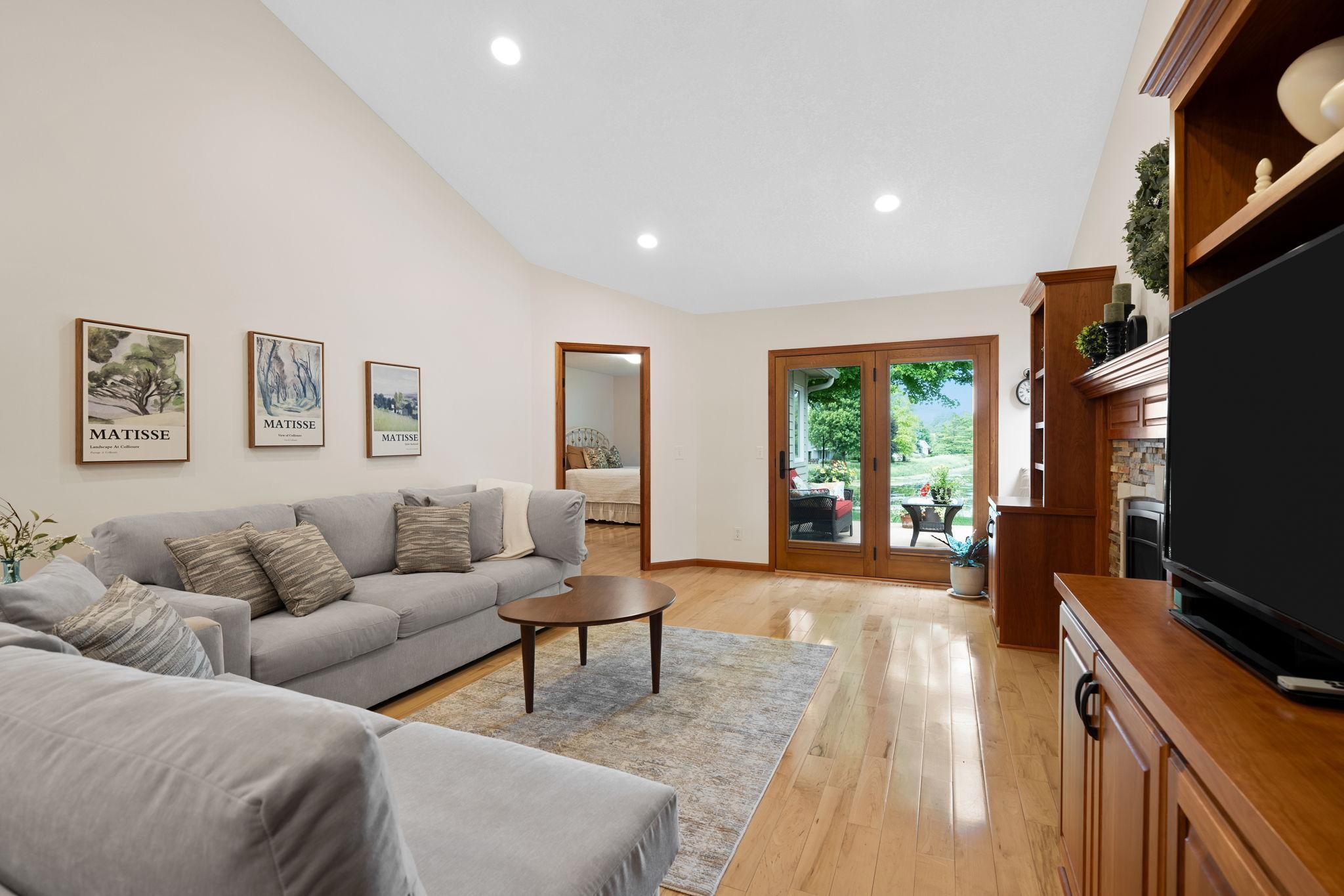 1102 Heywood Road