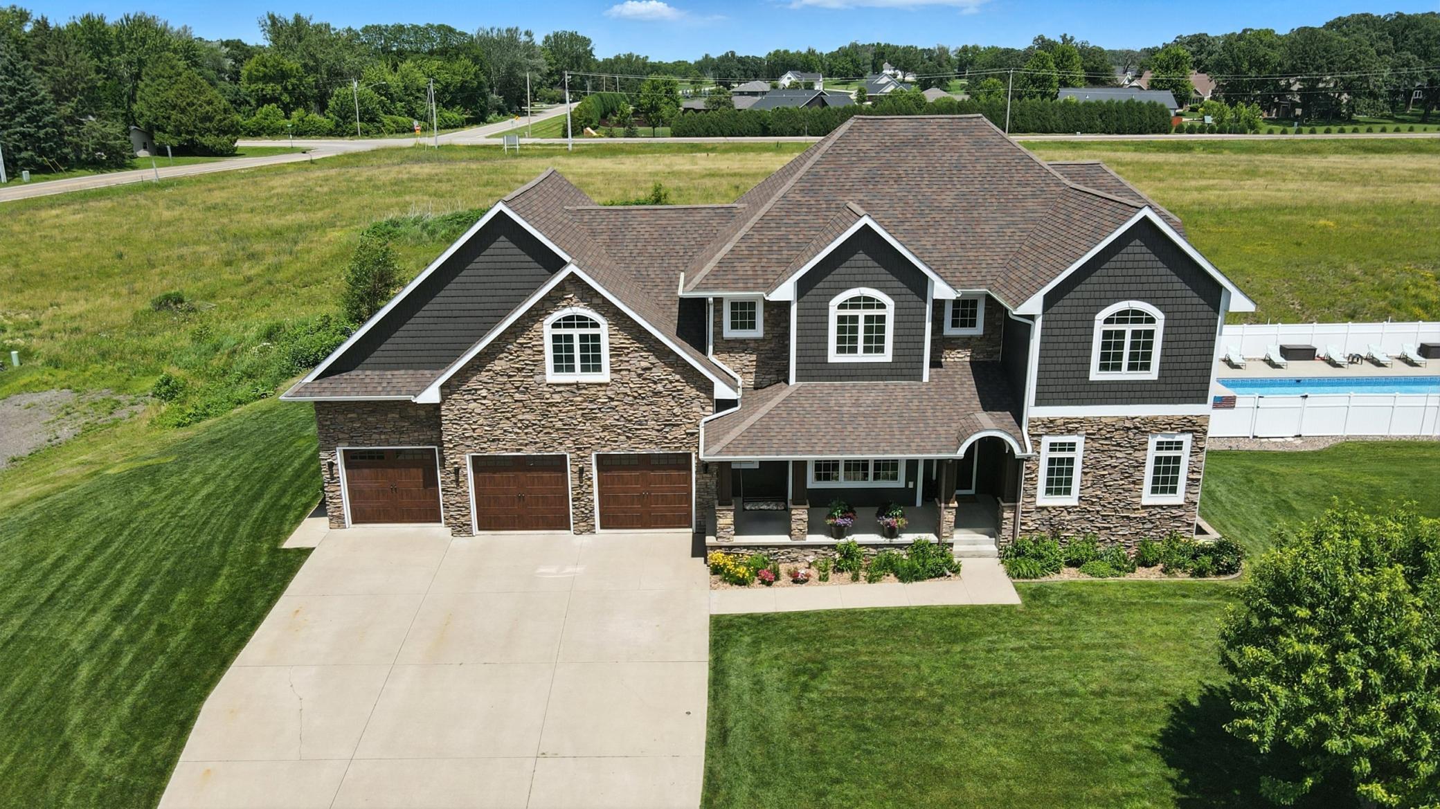 1570 Wood Duck Lane NE