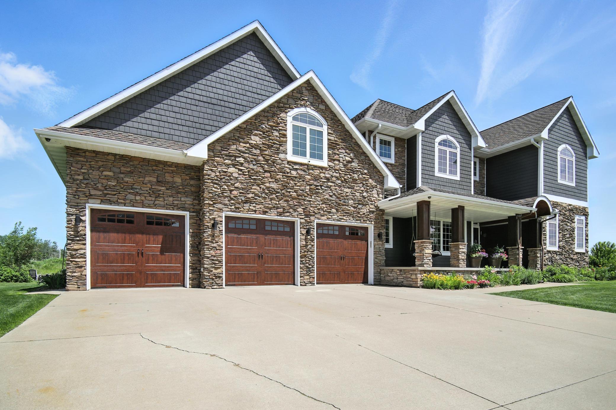 1570 Wood Duck Lane NE