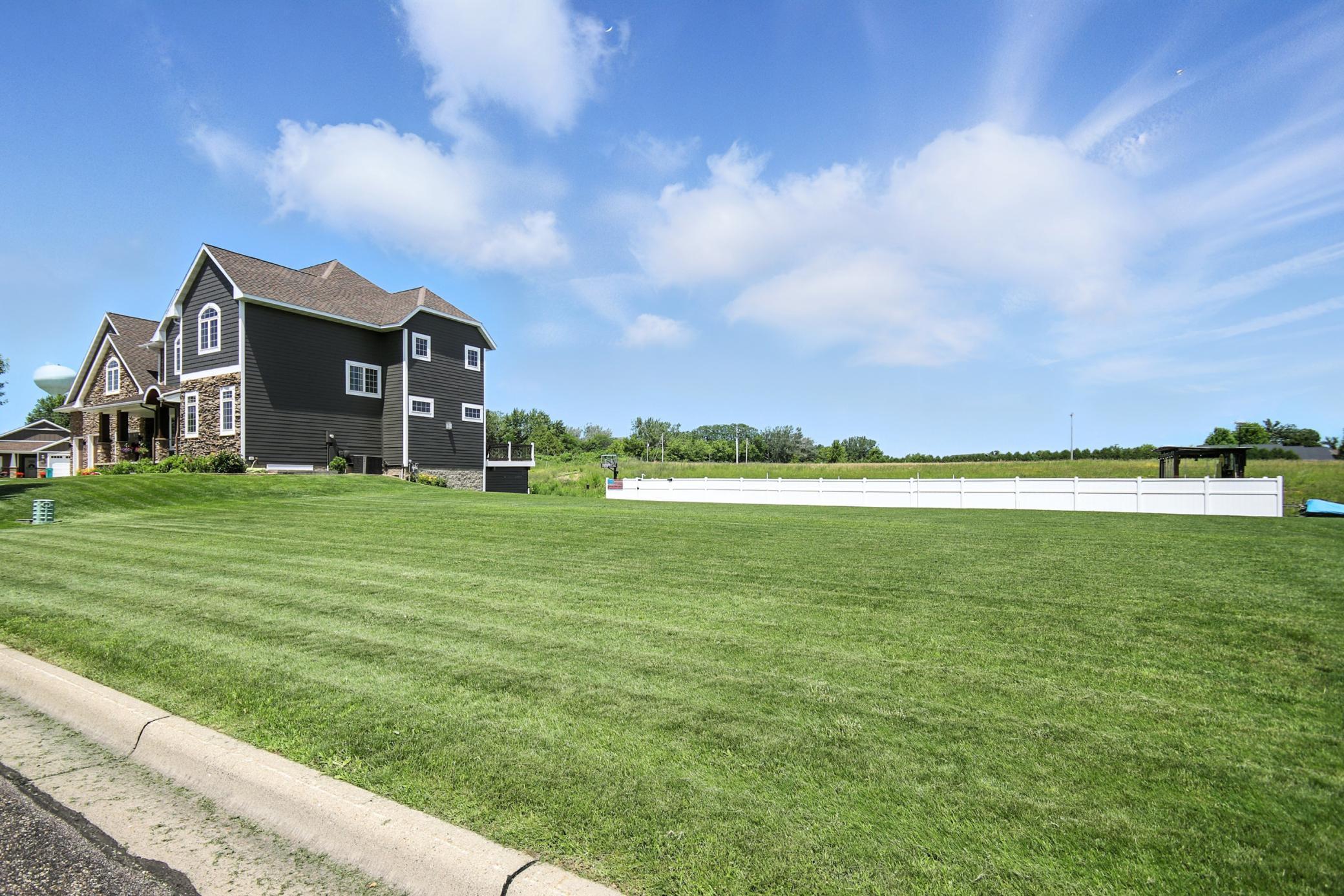 1570 Wood Duck Lane NE