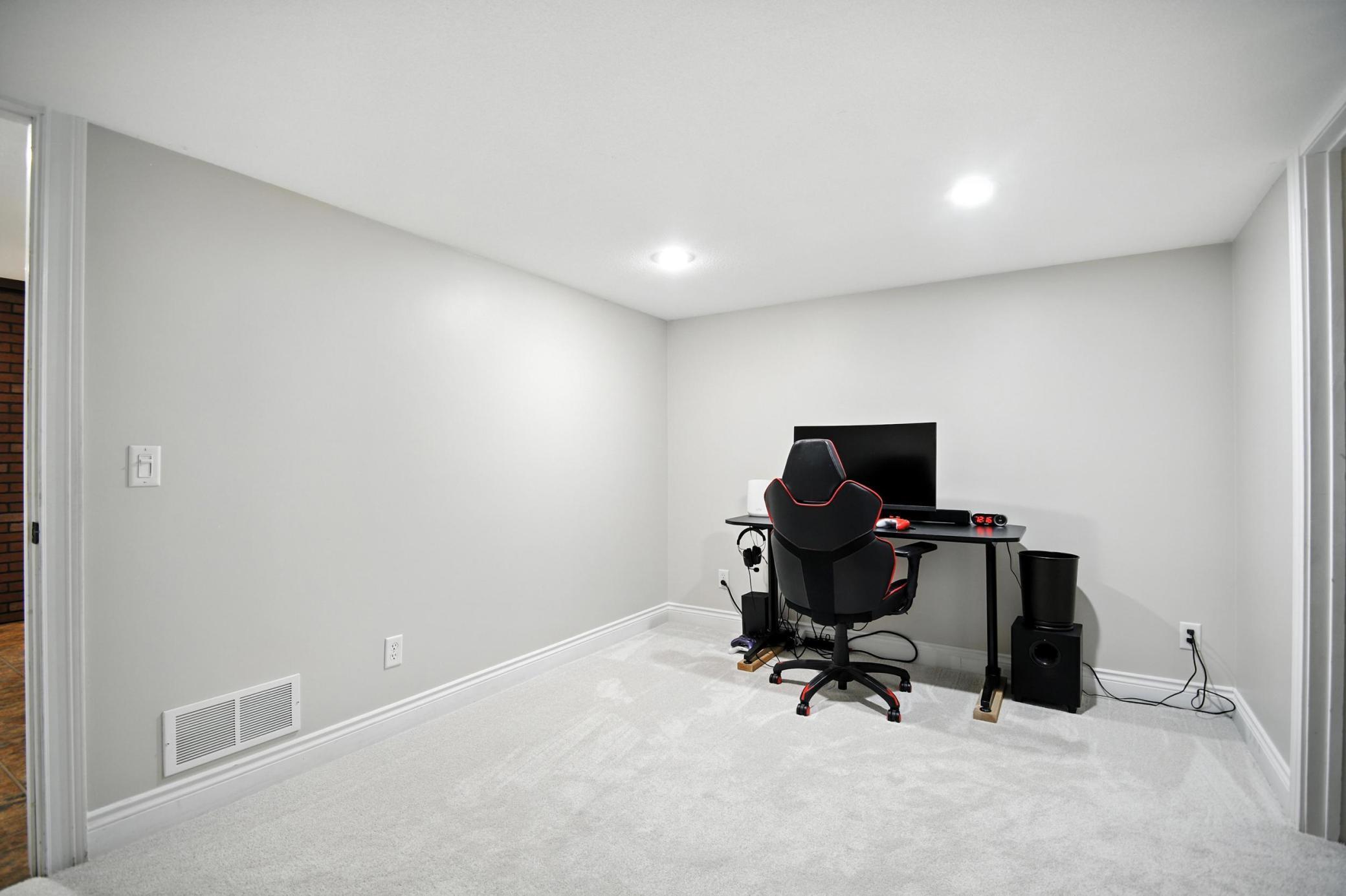 1570 Wood Duck Lane NE