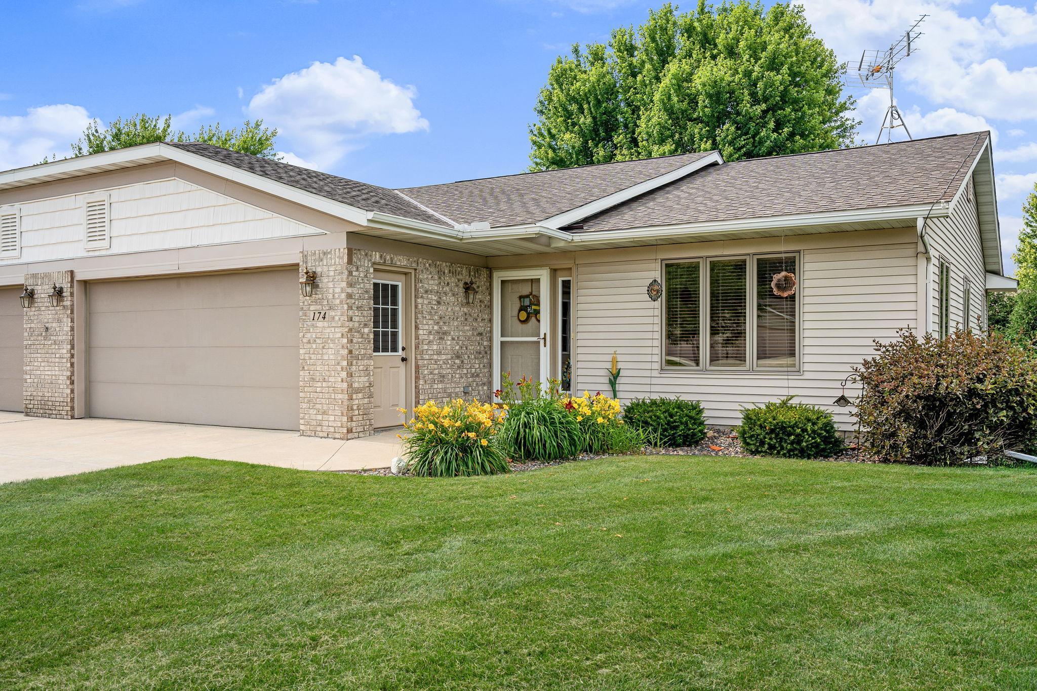 174 Autumn Place NE