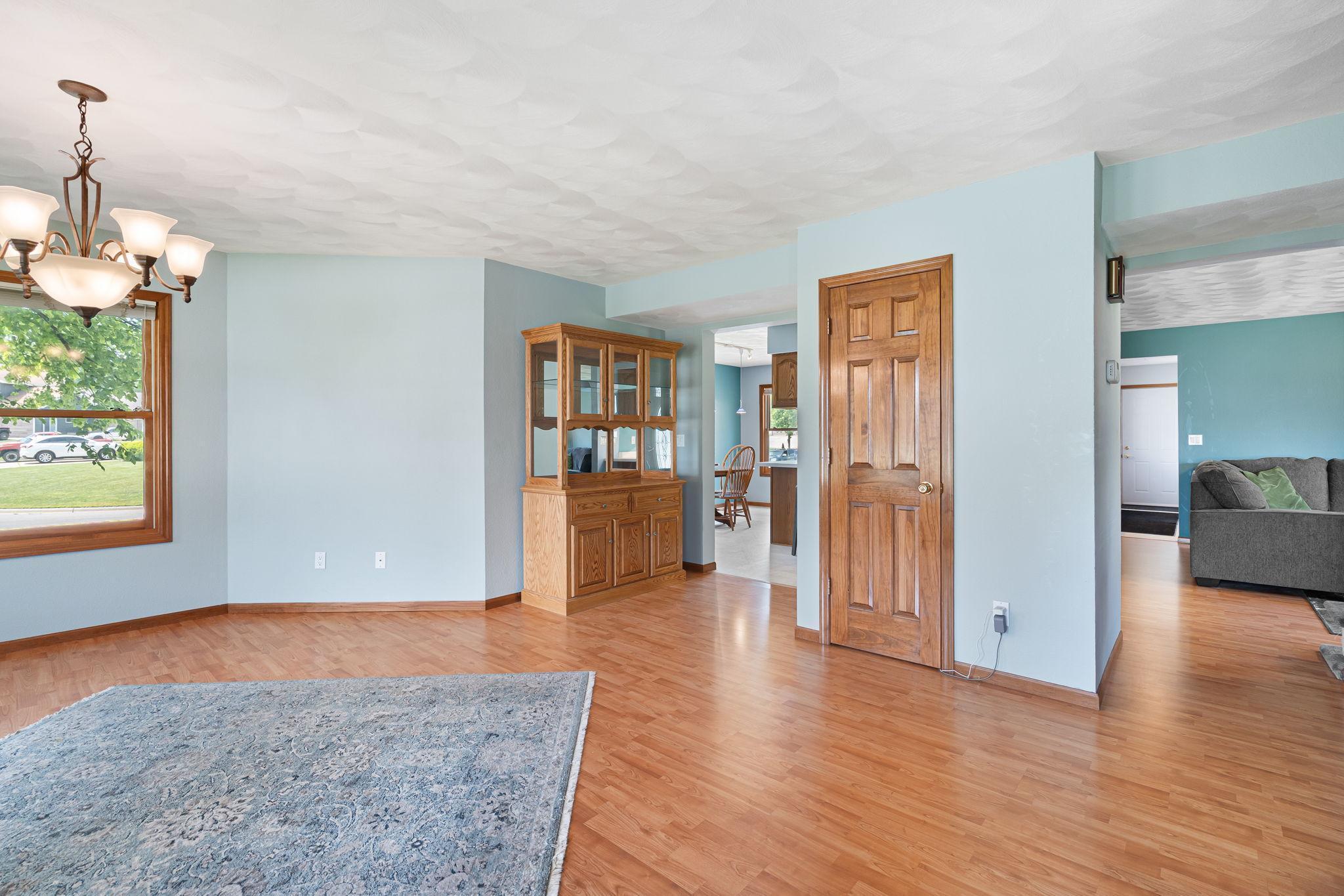 1299 Bellflower Lane NE