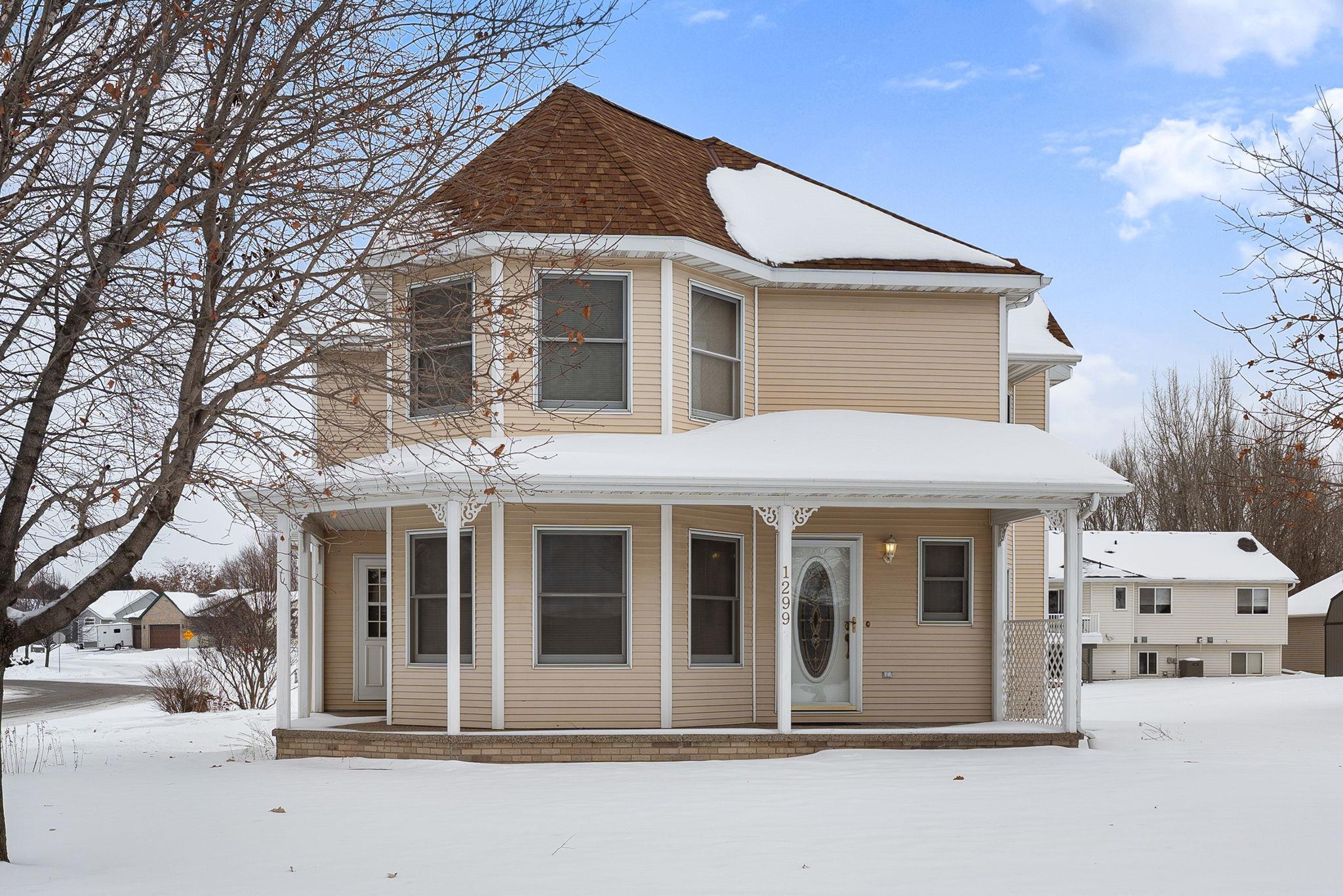 1299 Bellflower Lane NE