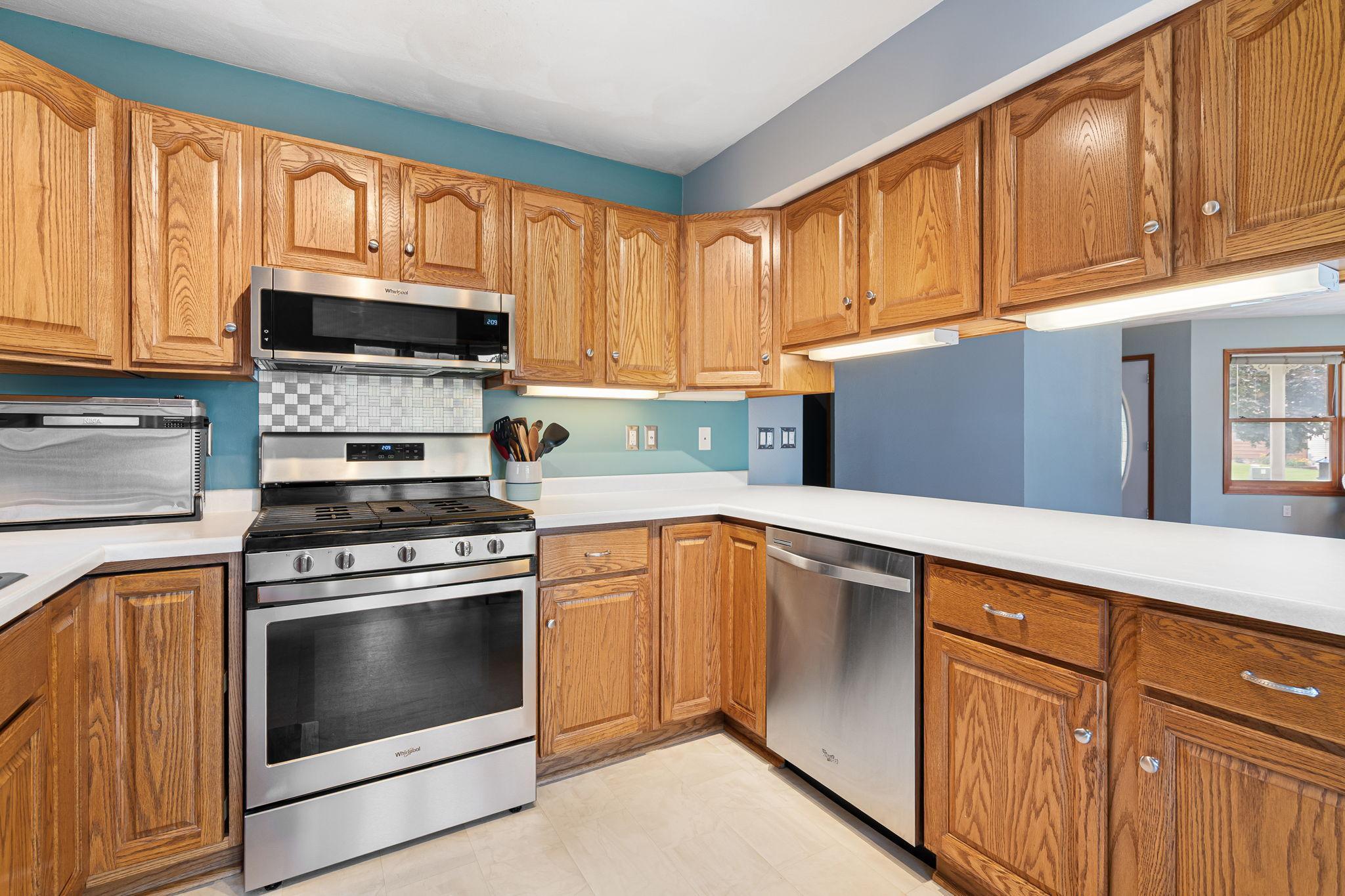 1299 Bellflower Lane NE