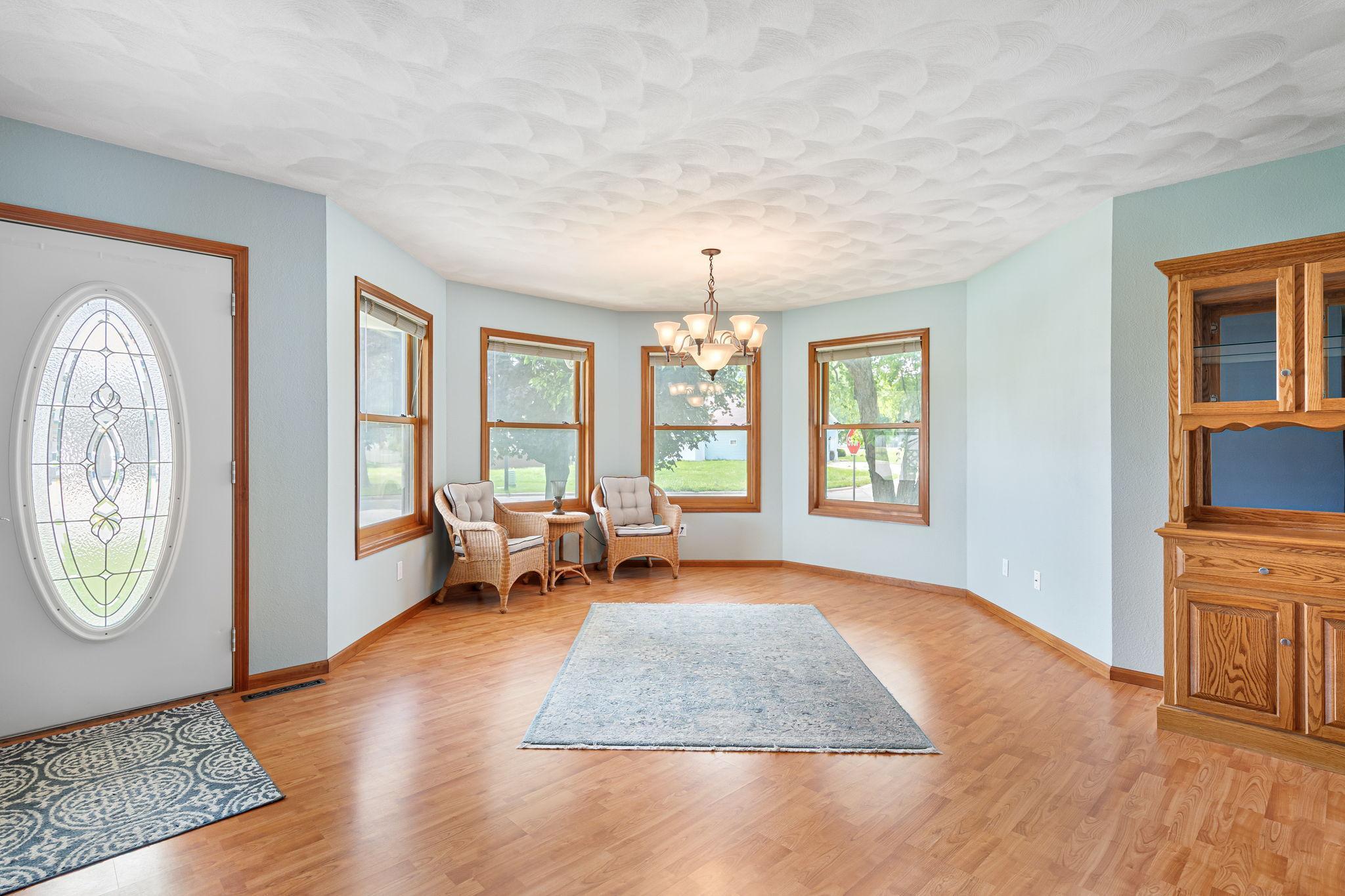 1299 Bellflower Lane NE