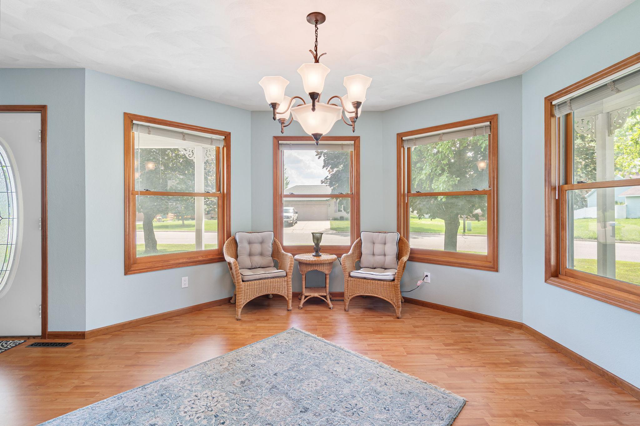 1299 Bellflower Lane NE