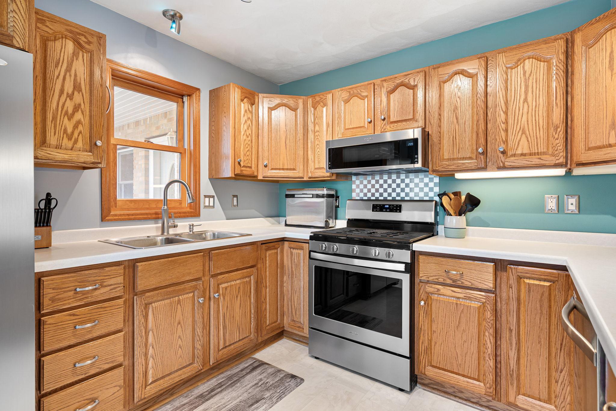 1299 Bellflower Lane NE