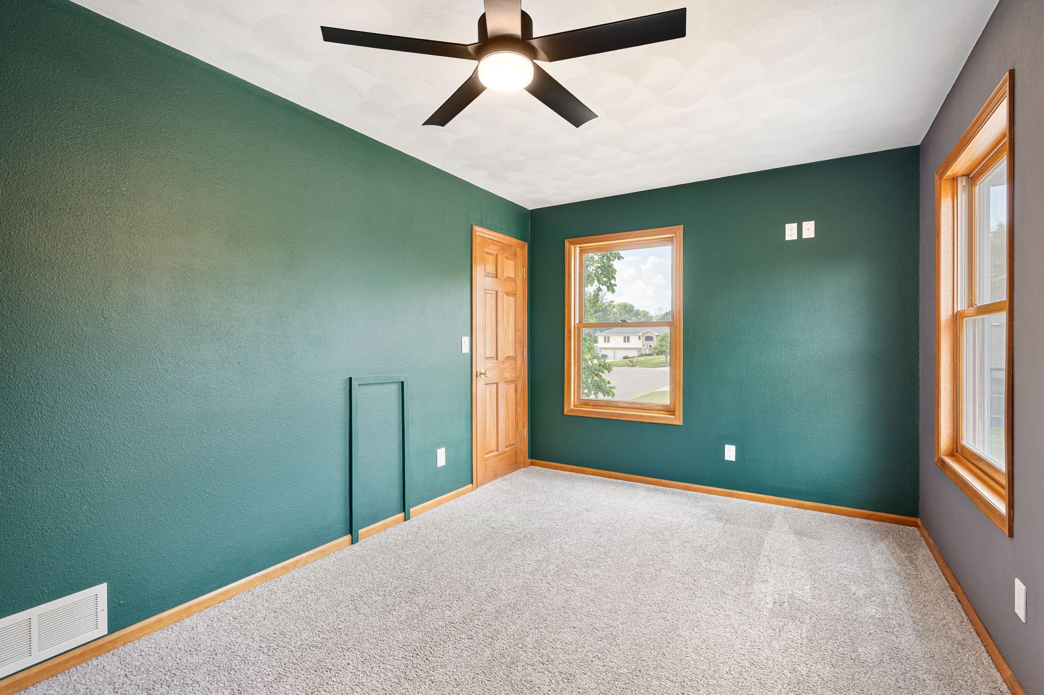 1299 Bellflower Lane NE