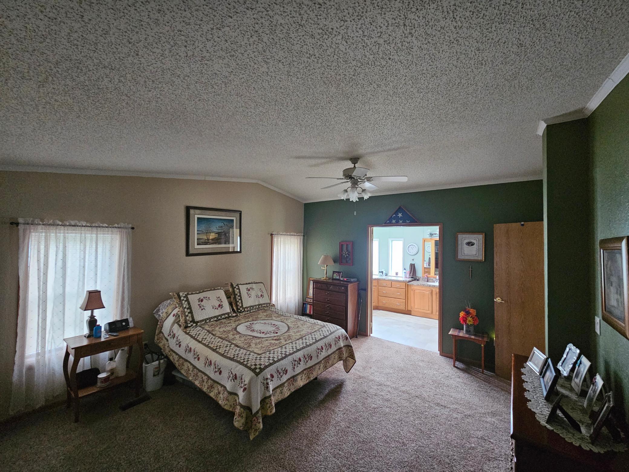 204 W Sidney Street W