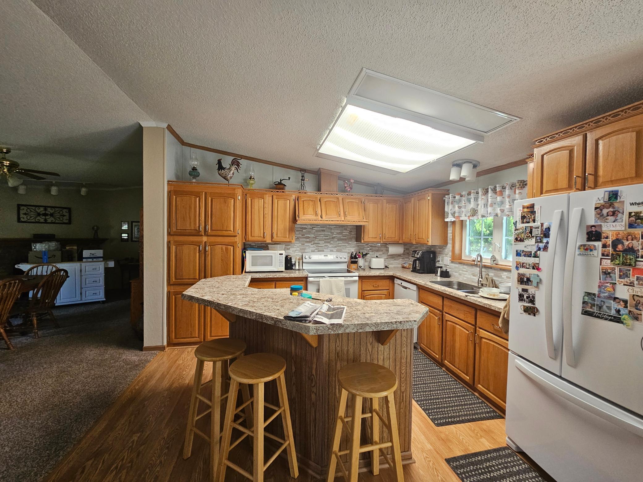 204 W Sidney Street W