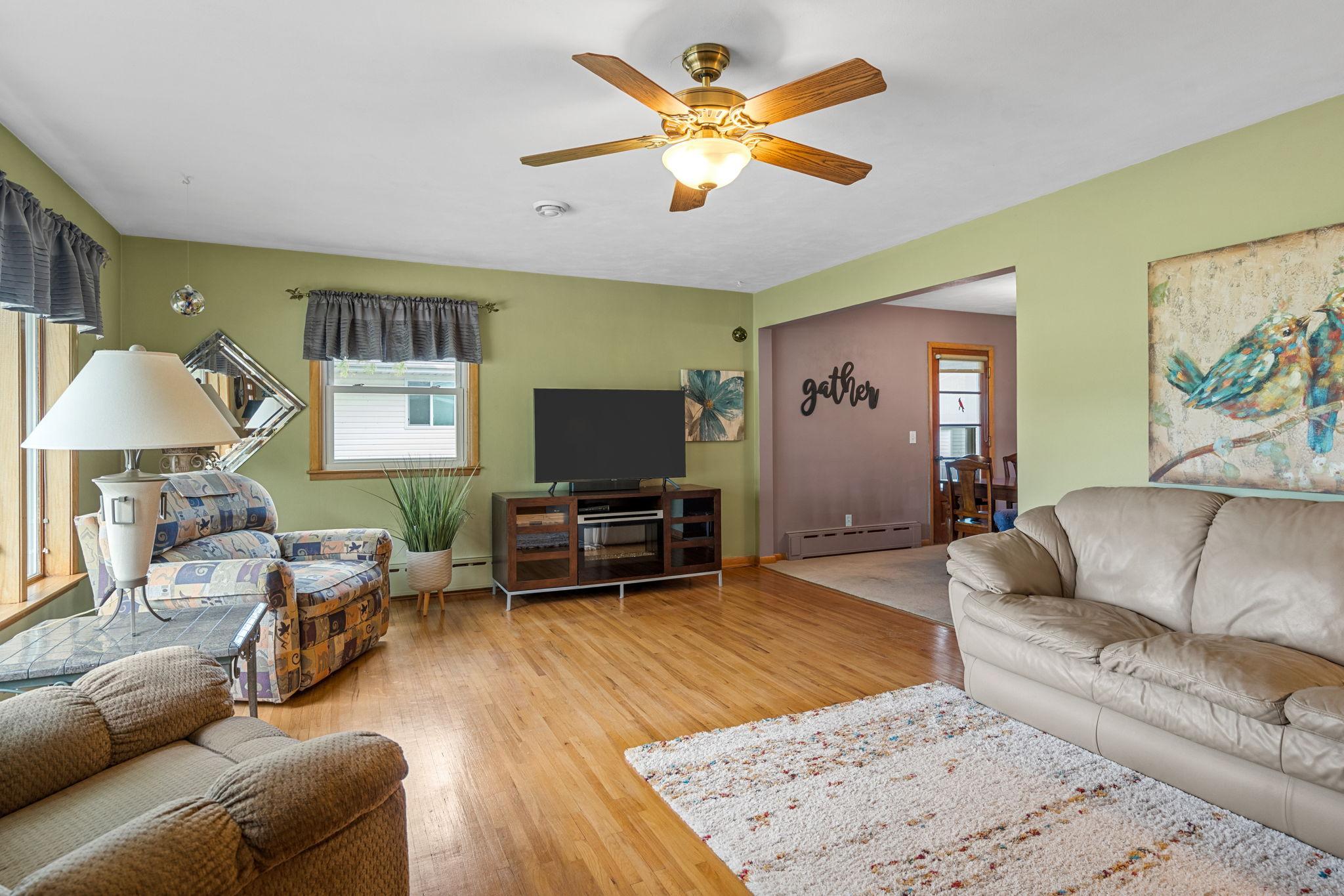 404 6th Avenue NE