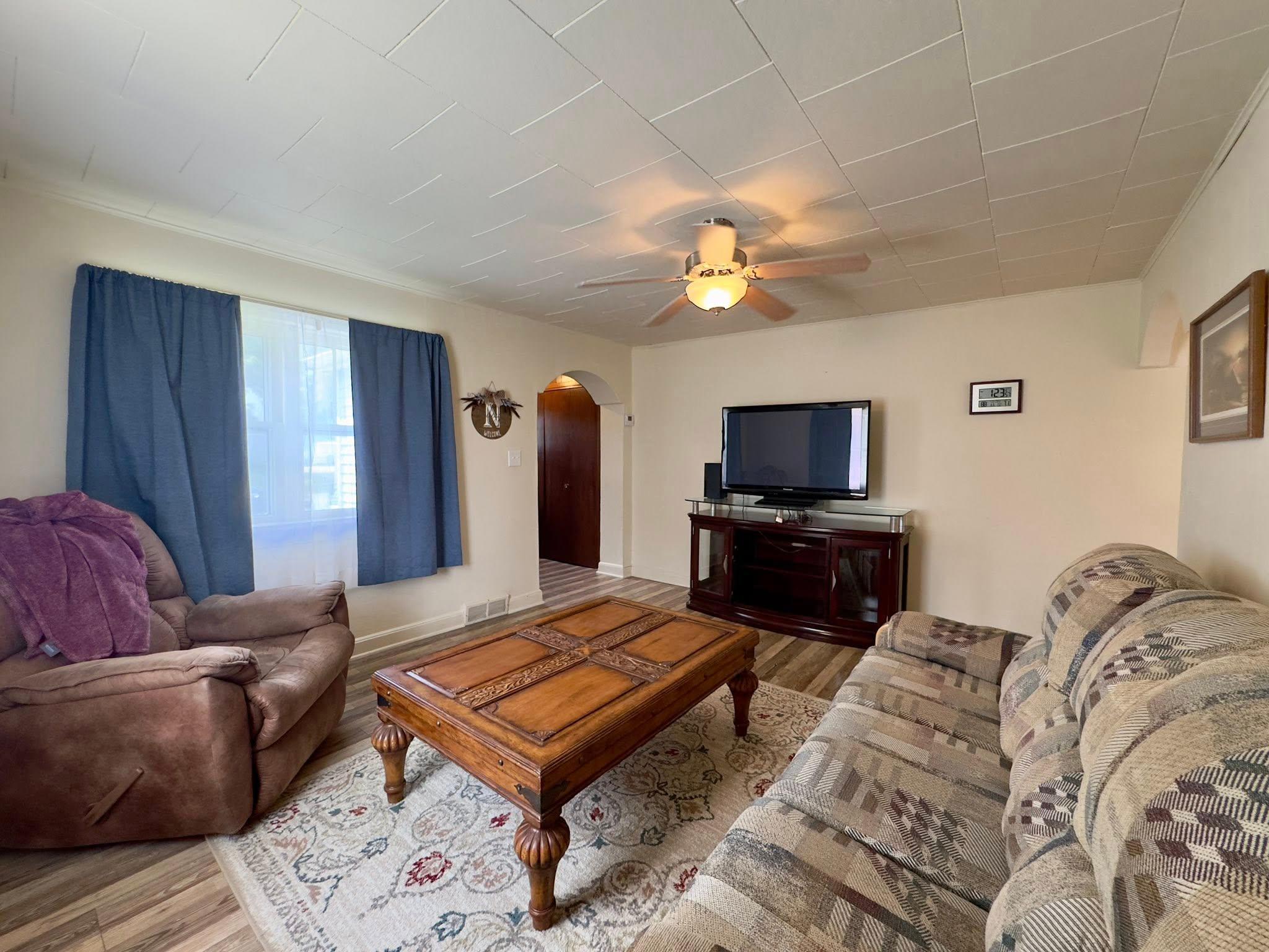 919 3rd Street SW