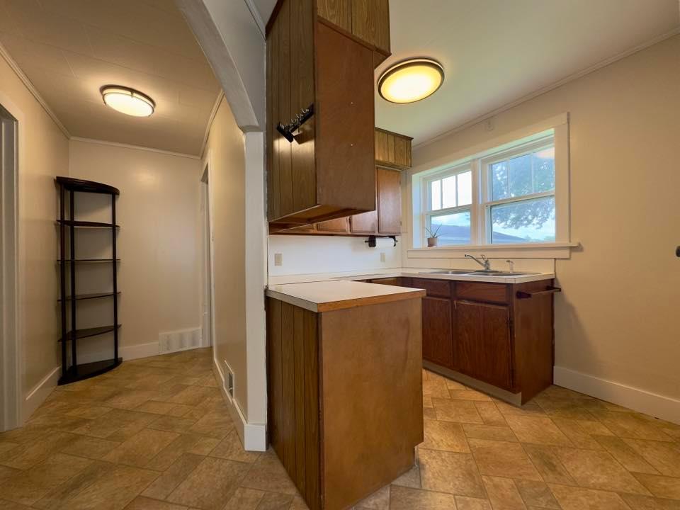 919 3rd Street SW