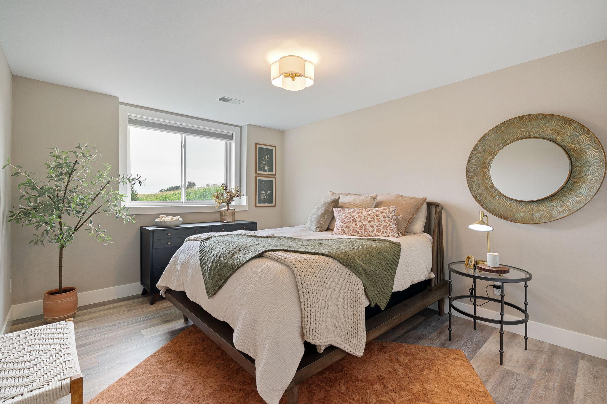 207 Bouldercrest Avenue NE